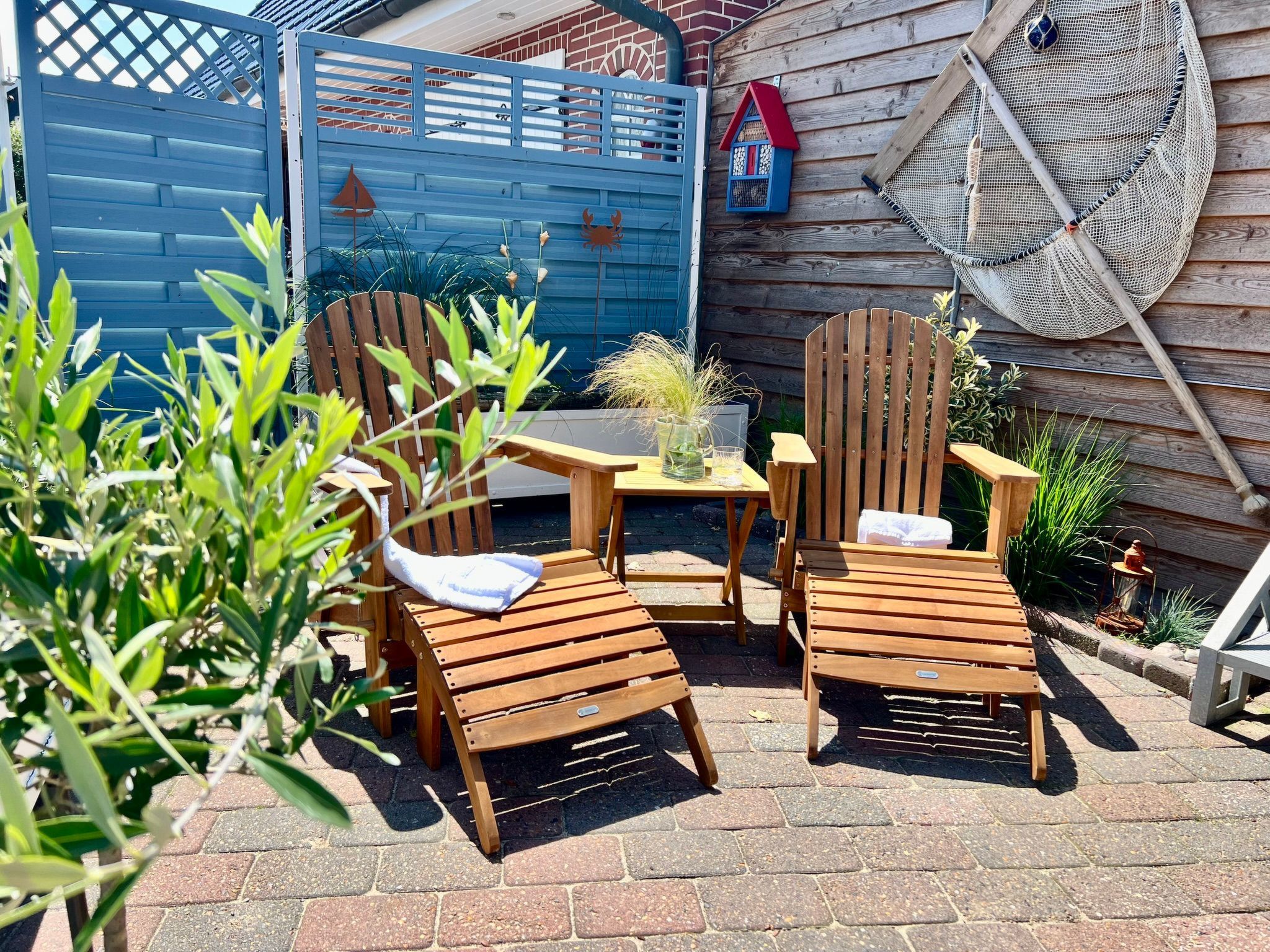 Maritime, moderne Ferienwohnung mit Gartensauna-Binnen