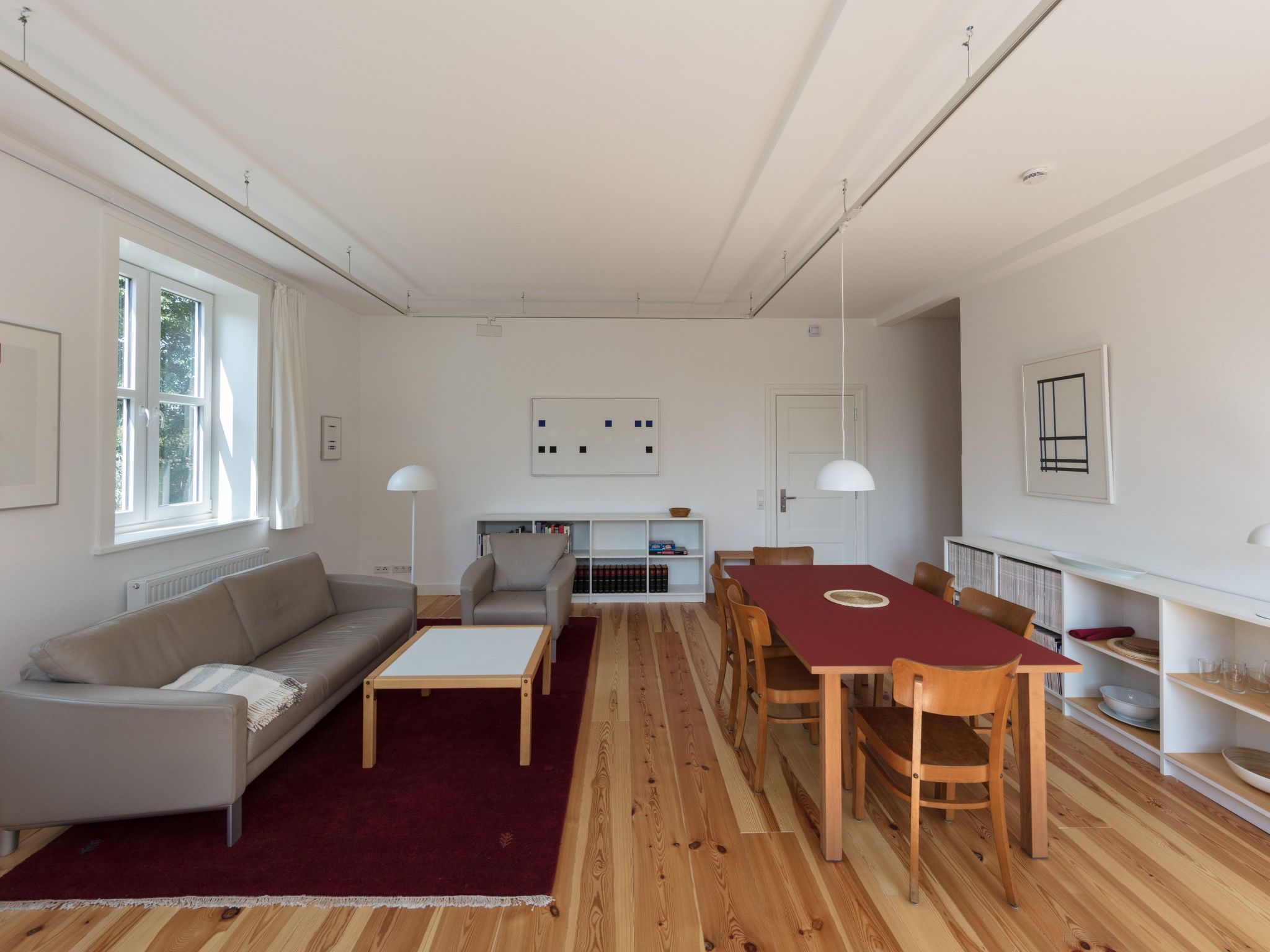 Discover the charismatic flair of the Künstlerhaus in Niebüll, an ideal holiday flat for guests who want to combine rural tranquillity with cultural history. "Studio Andreas", located in the former ..