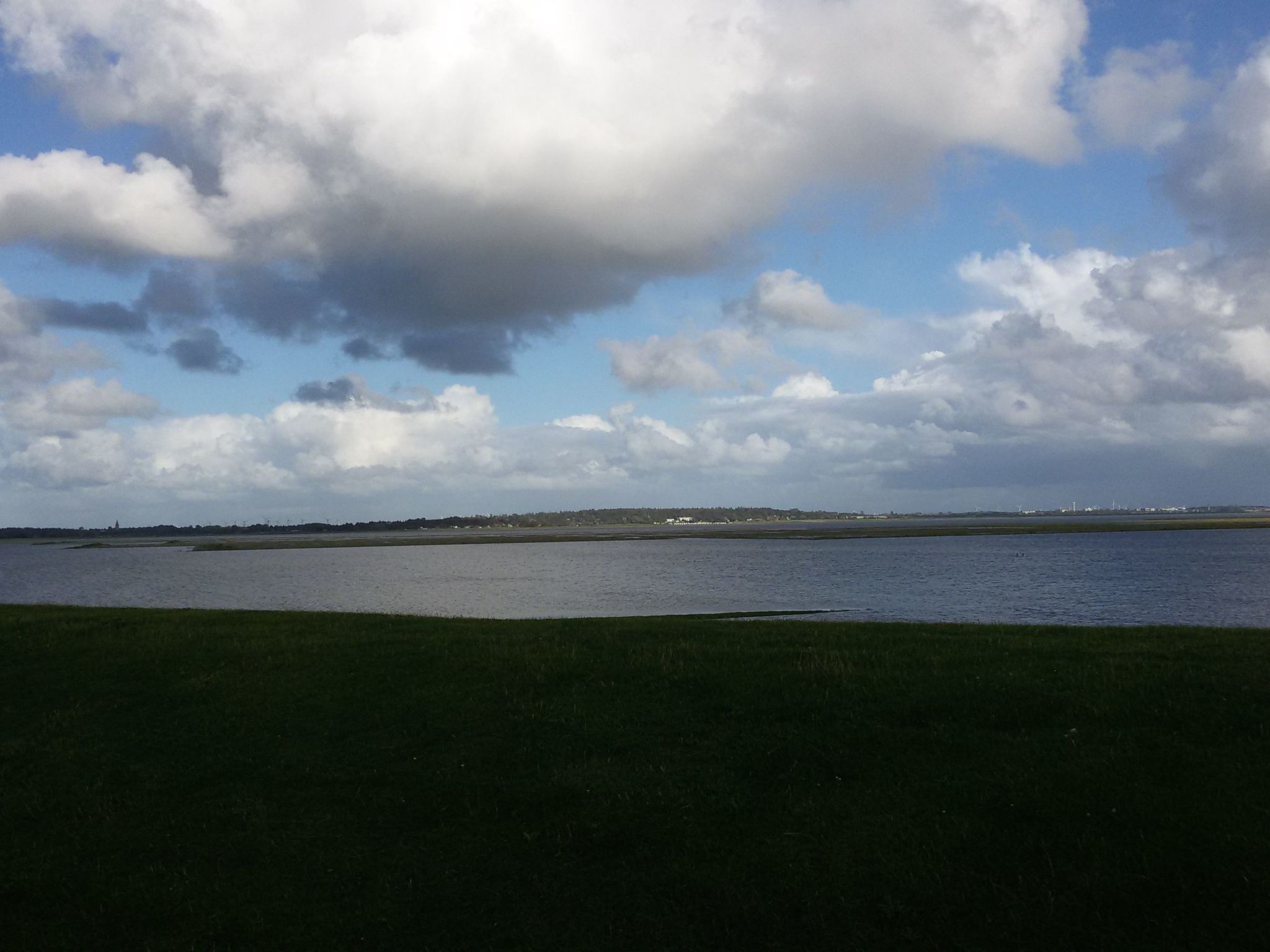 Wohnung in Osterdeich mit Terrasse und Garten-Binnen
