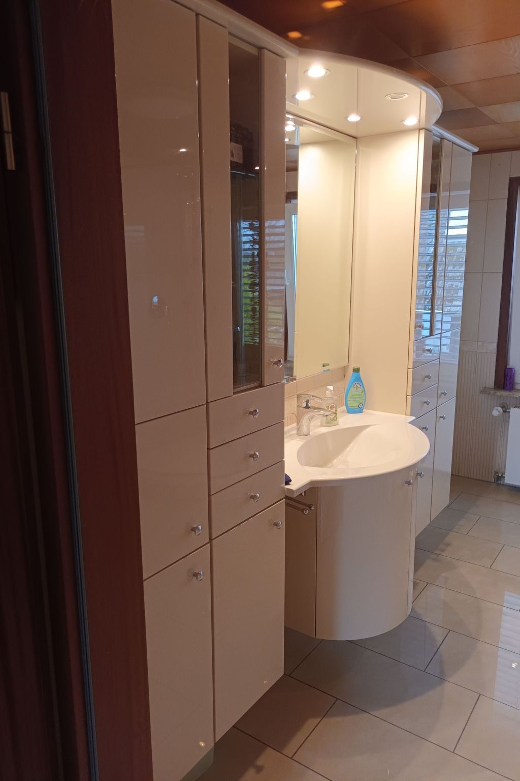 3 Zimmer 1. OG 100qm