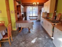 Ruim vakantiehuis voor 12 personen met grote tuin in Bohmstedt - thumbnail 5
