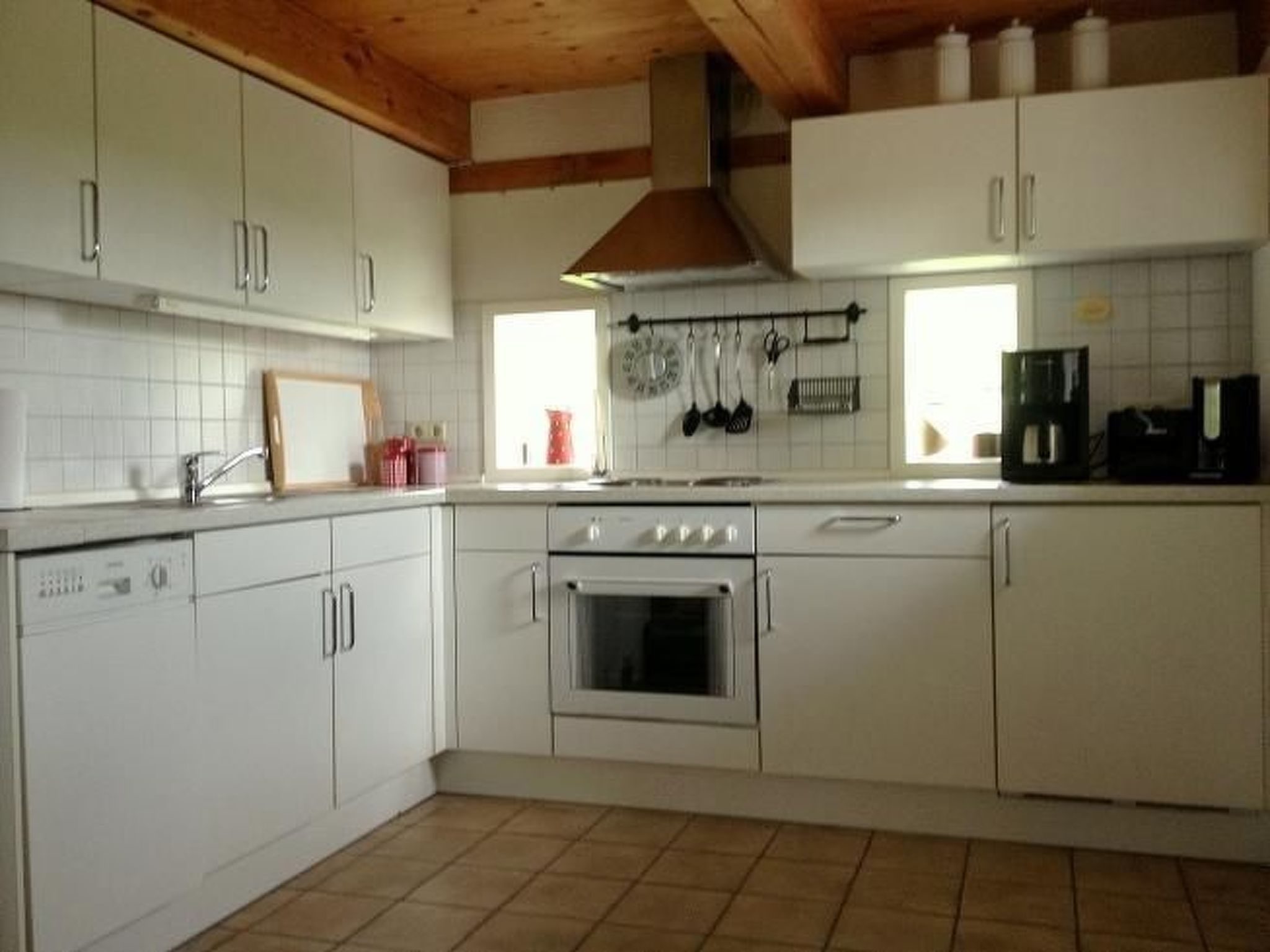 Reetdachhaus für erholsamen Familienurlaub-Binnen