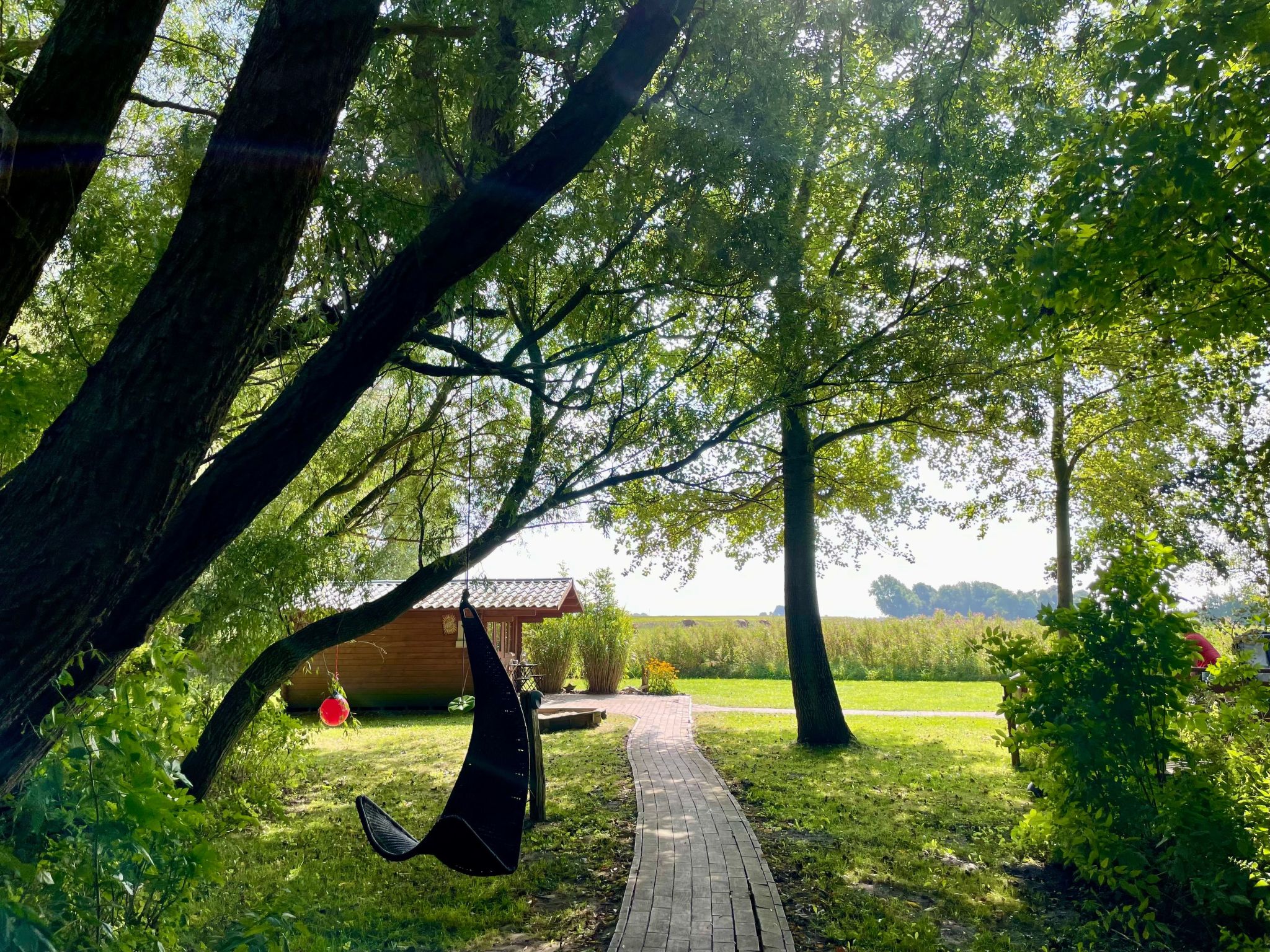 Reetdachhaus für erholsamen Familienurlaub-Binnen