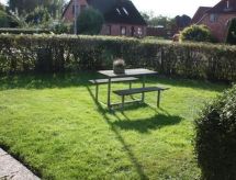 Vrijstaand vakantiehuis met ommuurde tuin en parkeerplaats in Norderfriedrichskoog - thumbnail 4