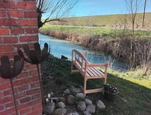 Vrijstaand vakantiehuis op twee verdiepingen met tuin, 800m van de Waddenzee - thumbnail 1