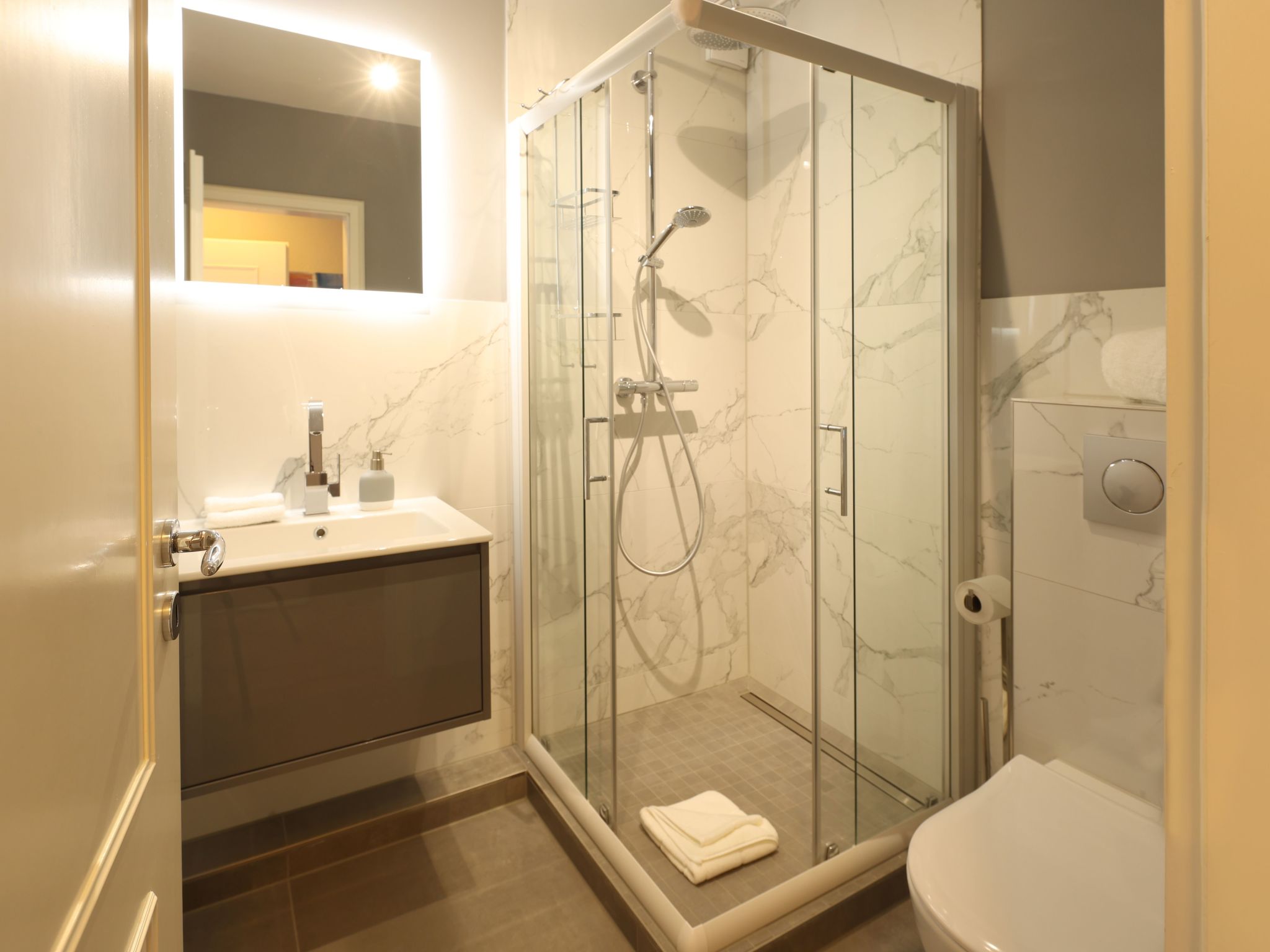 In Westerland mit Sonniger Terrasse-Binnen