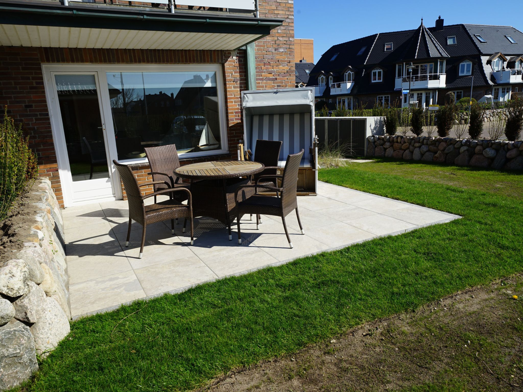 In Westerland mit Sonniger Terrasse-Binnen