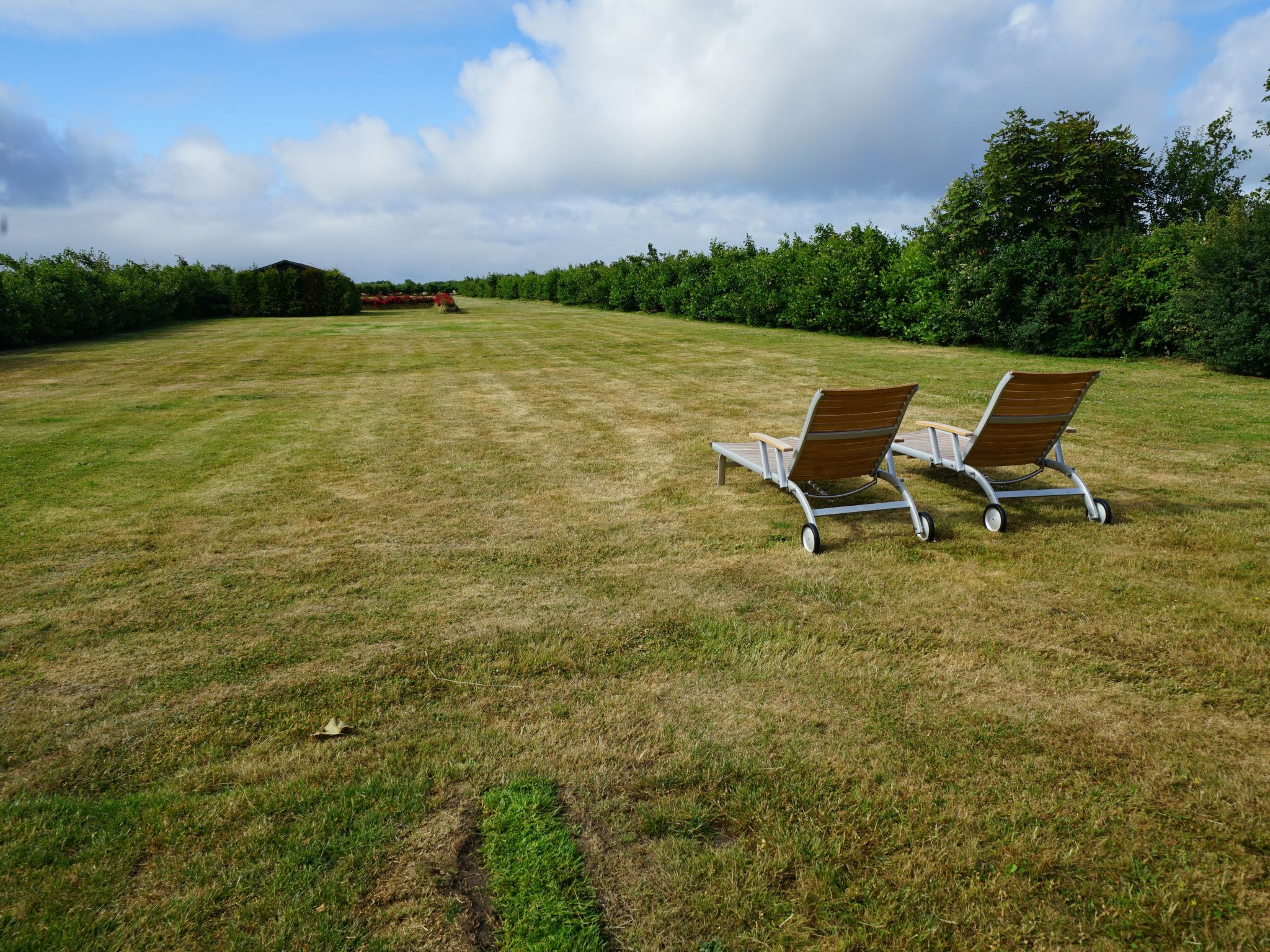 In Großmorsum mit Terrasse und Grill-Binnen