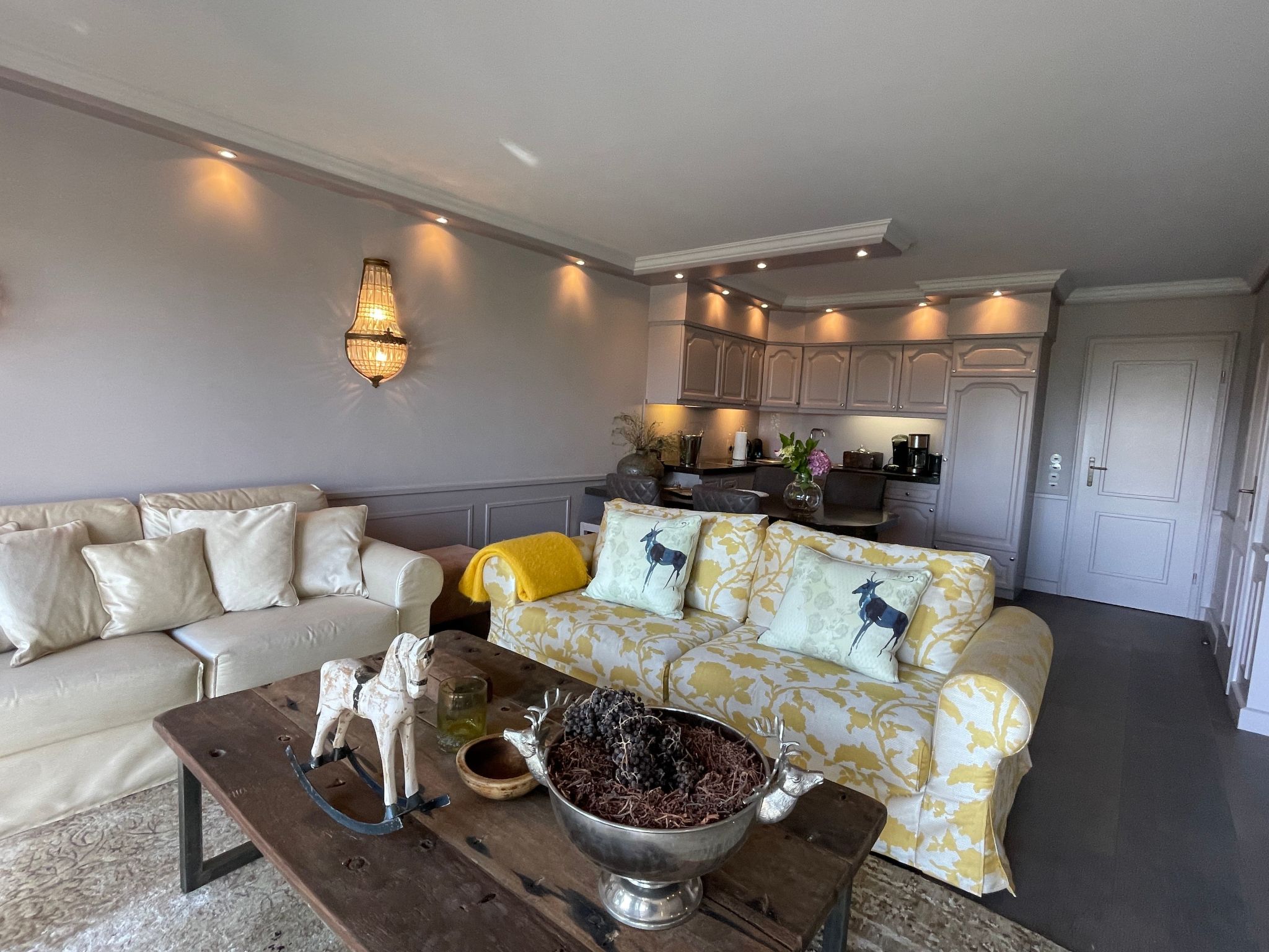 Wünderschöner Hausteil mit Garten-Binnen