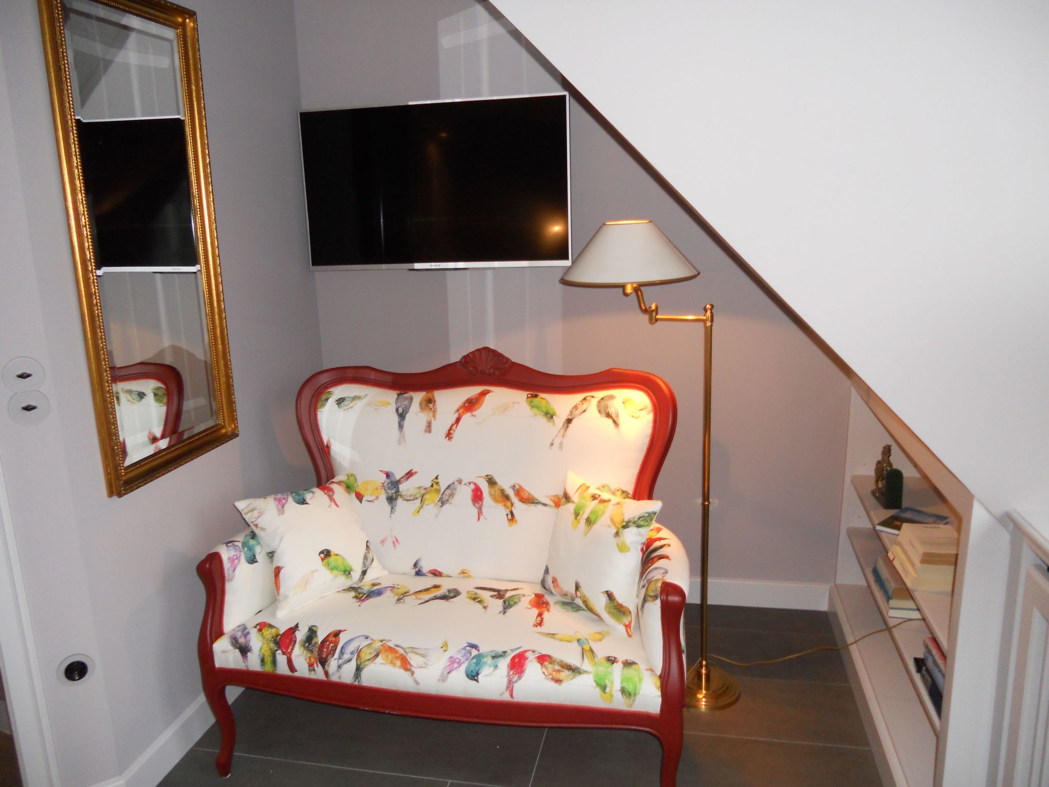 Wünderschöner Hausteil mit Garten-Binnen