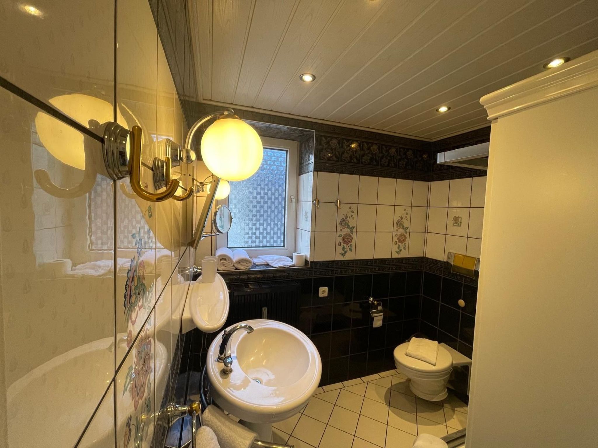 Wohnung 4 im 1. OG.-Image-tags.info