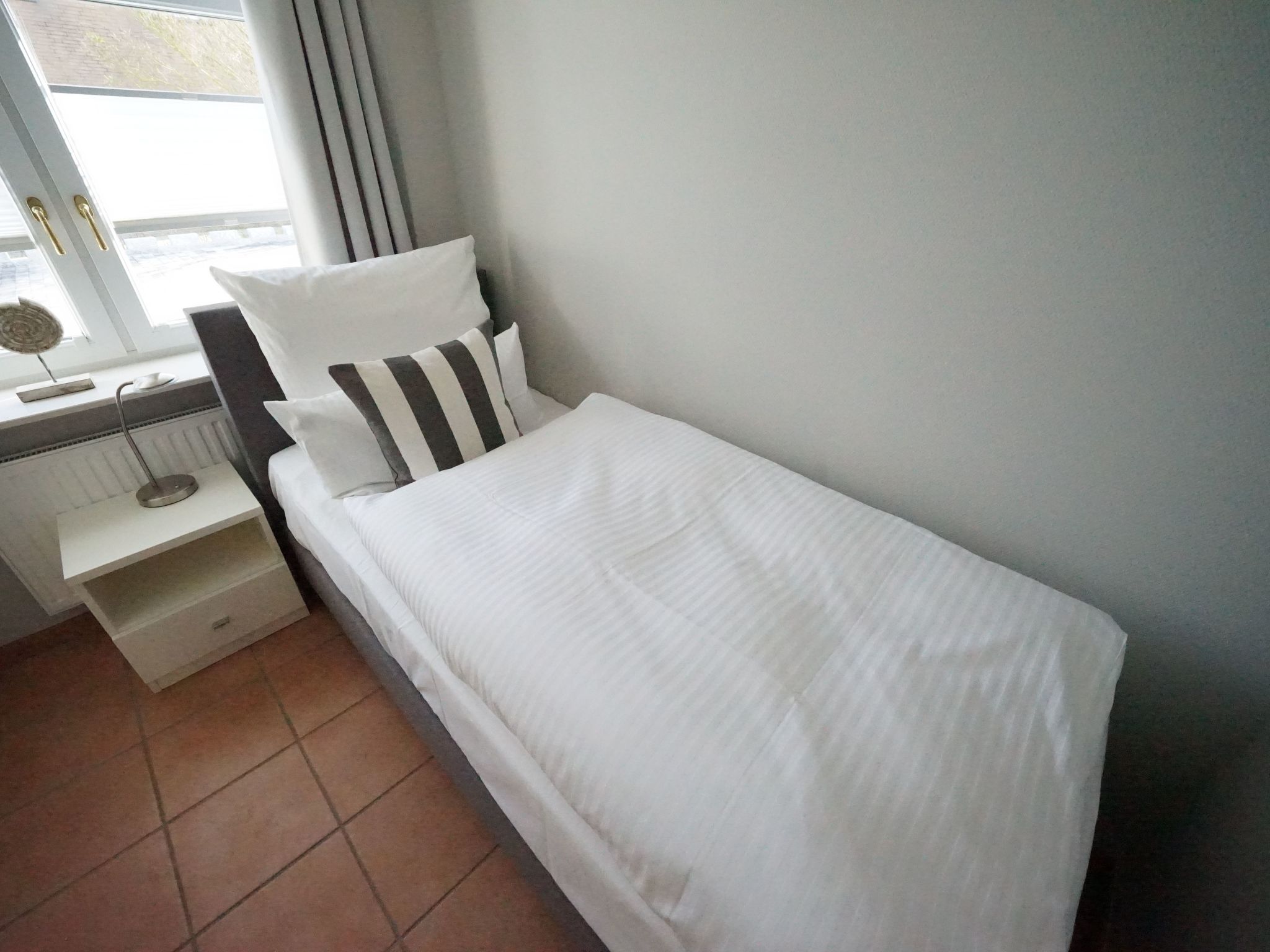 Helle Ferienwohnung mit sonniger Terrasse-Binnen