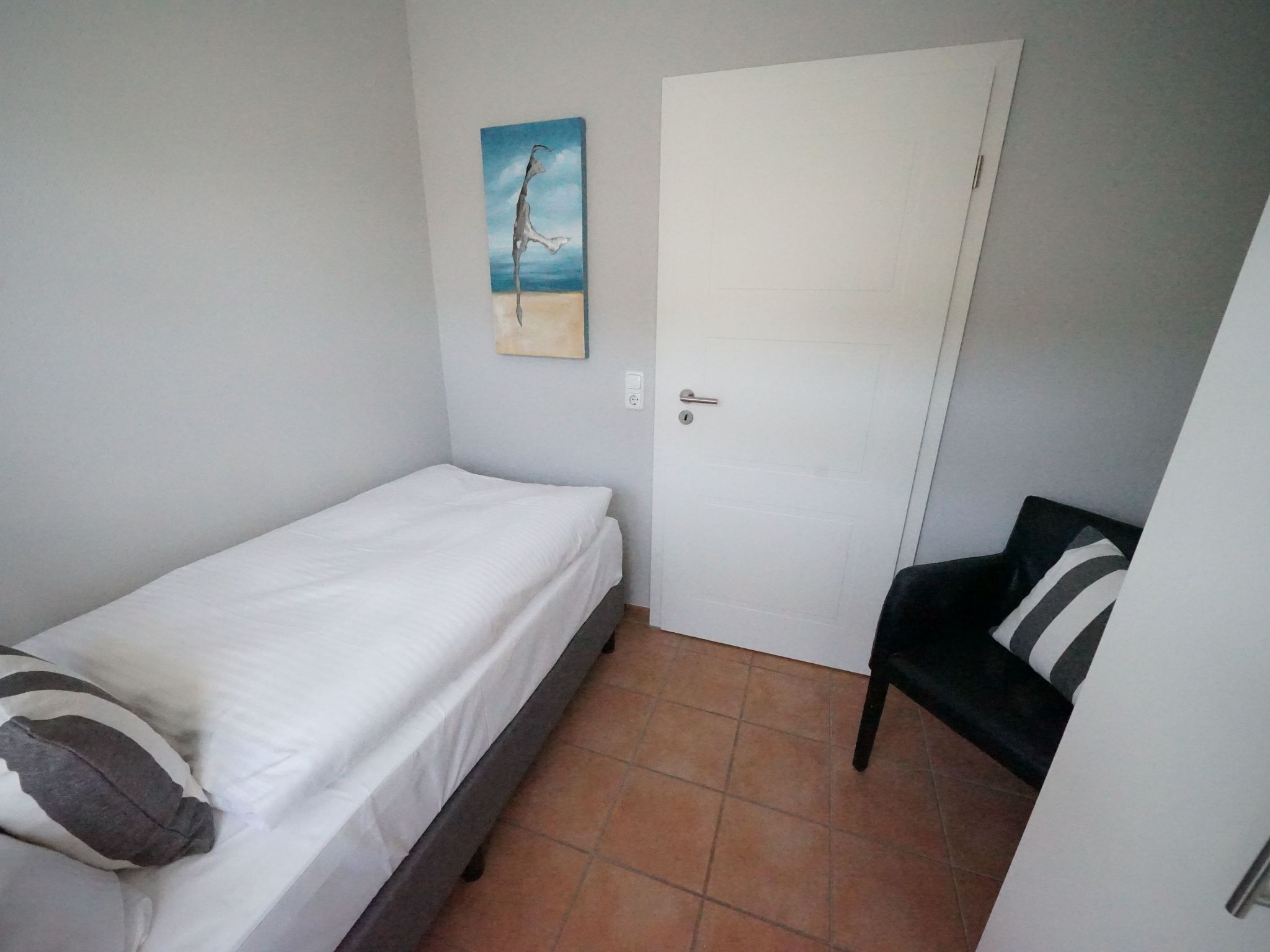 Helle Ferienwohnung mit sonniger Terrasse-Binnen