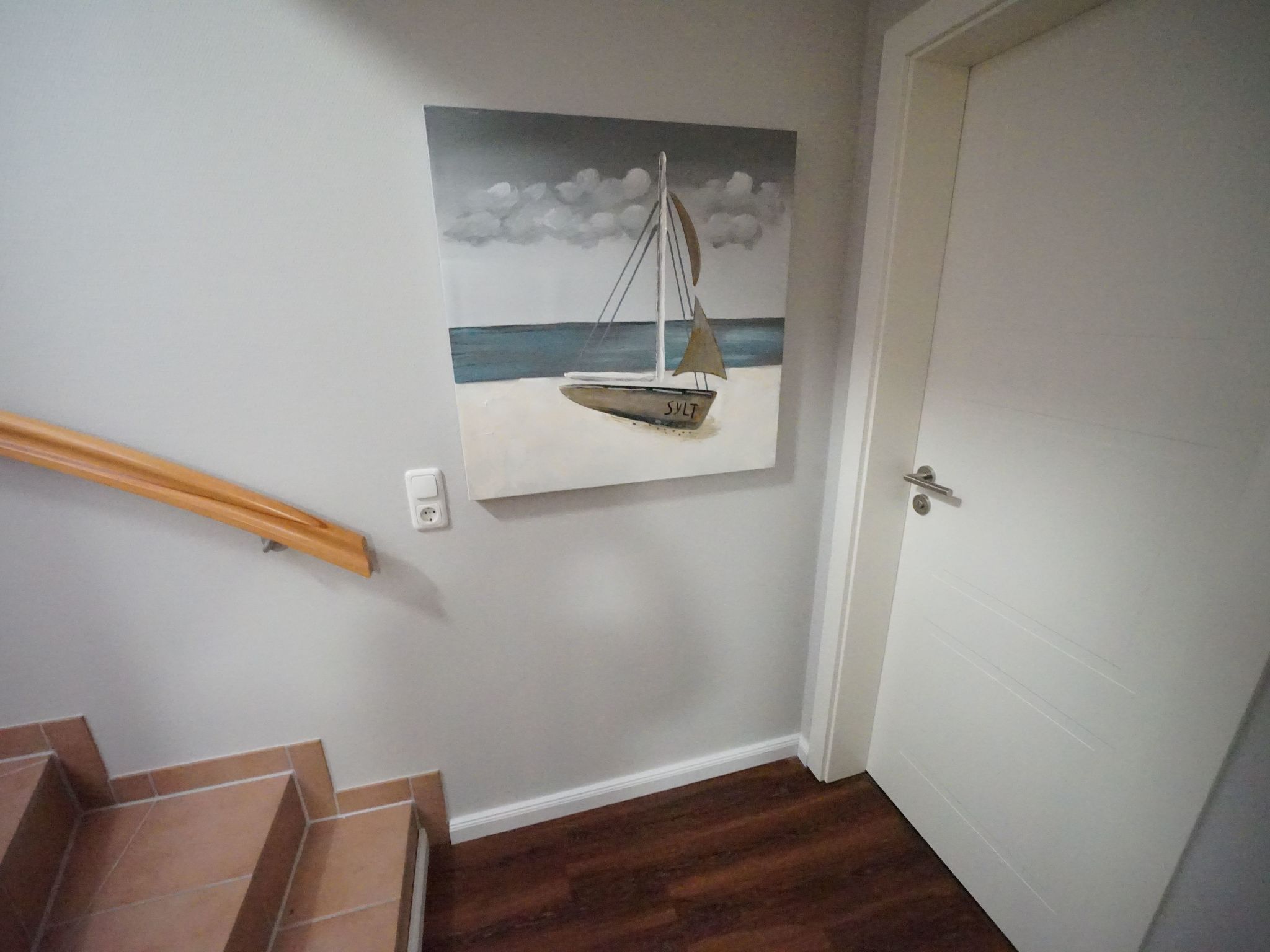 Helle Ferienwohnung mit sonniger Terrasse-Binnen