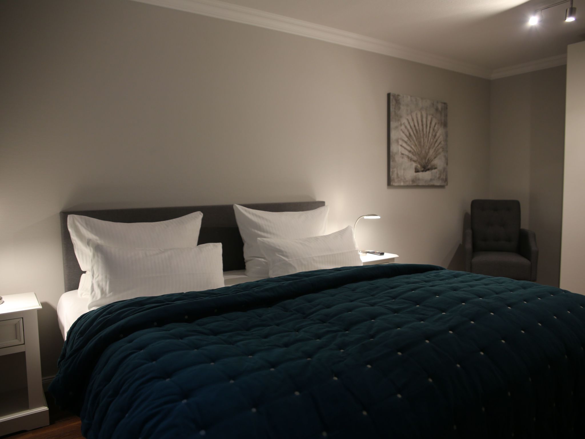 Helle Ferienwohnung mit sonniger Terrasse-Binnen