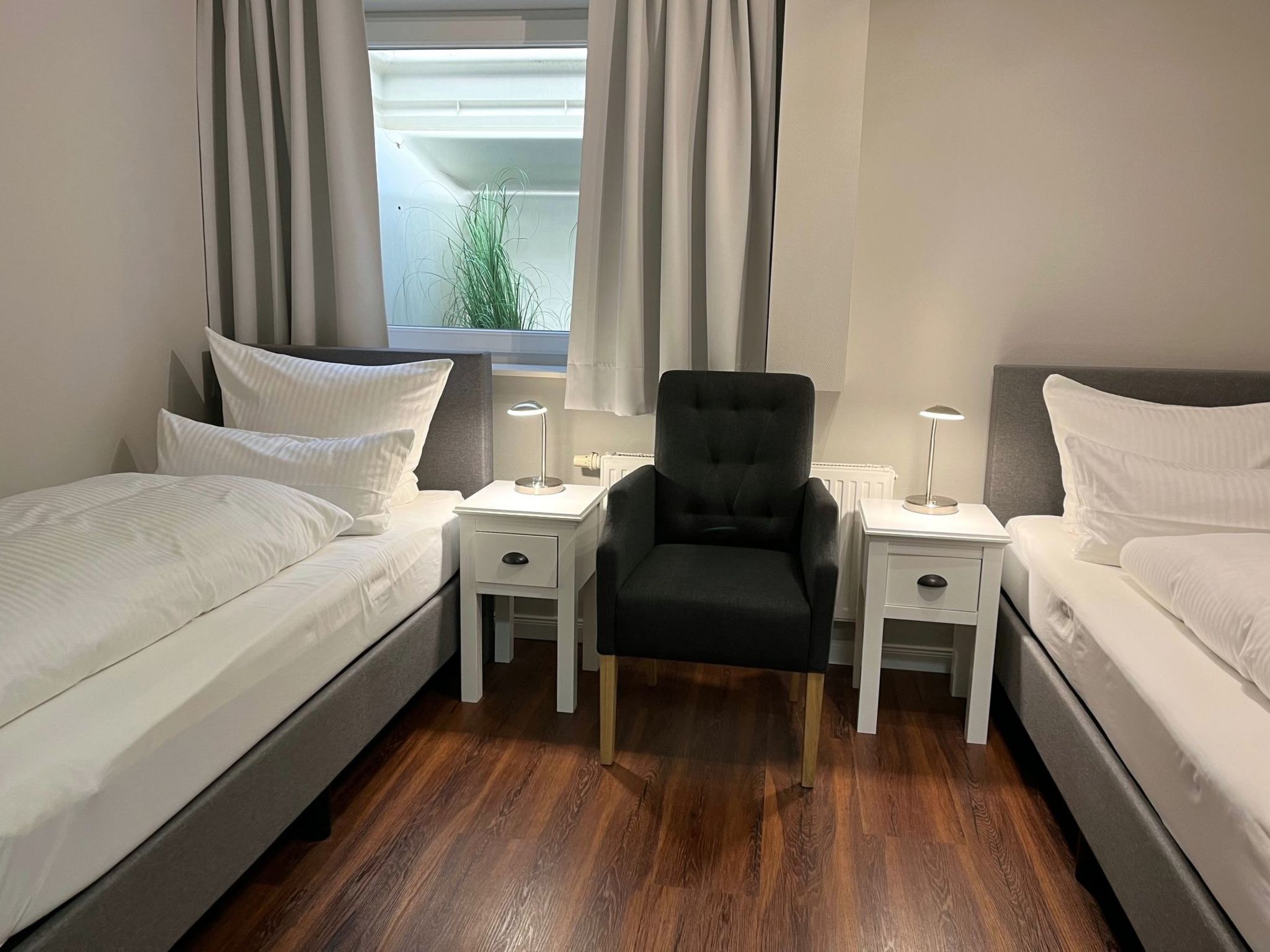 Helle Ferienwohnung mit sonniger Terrasse-Binnen