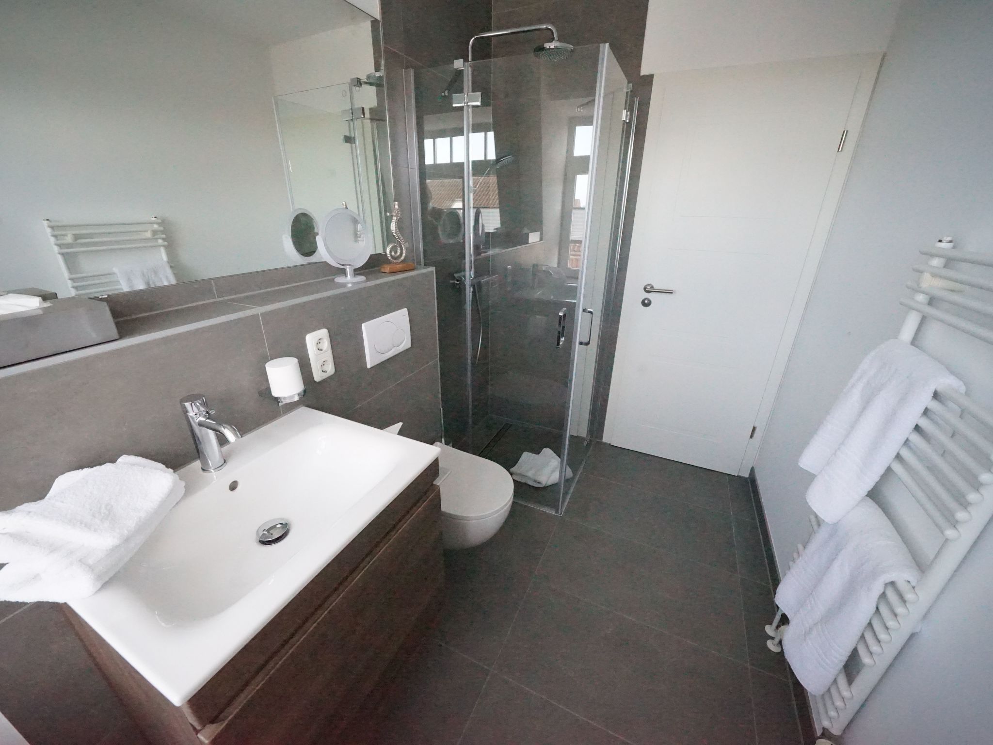 Wohnung mit Sonnenbalkon und Strandnähe-Binnen