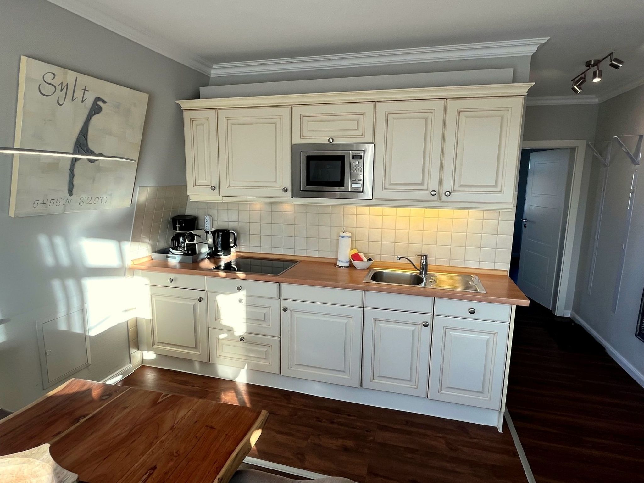 Wohnung mit Sonnenbalkon und Strandnähe-Binnen