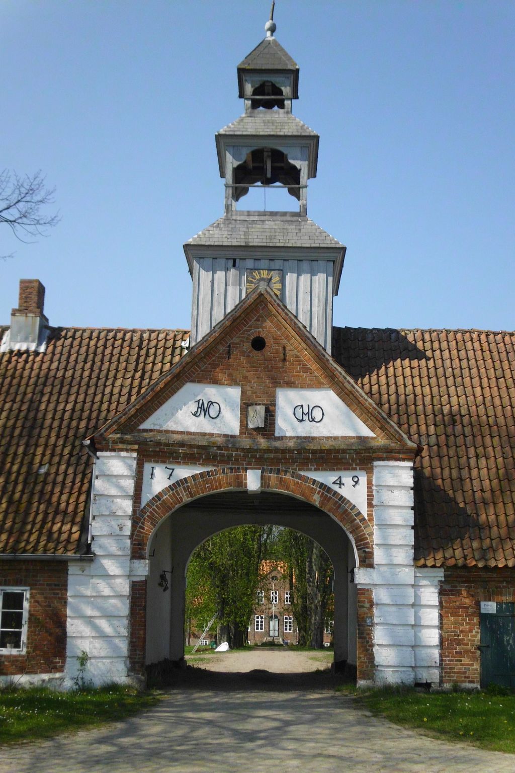 Haus in Zimmert mit Terrasse, Grill und Garten-Binnen