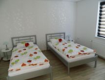 Gelijkvloers vakantieappartement Berliner nabij Oostzee met tuinterras - thumbnail 6