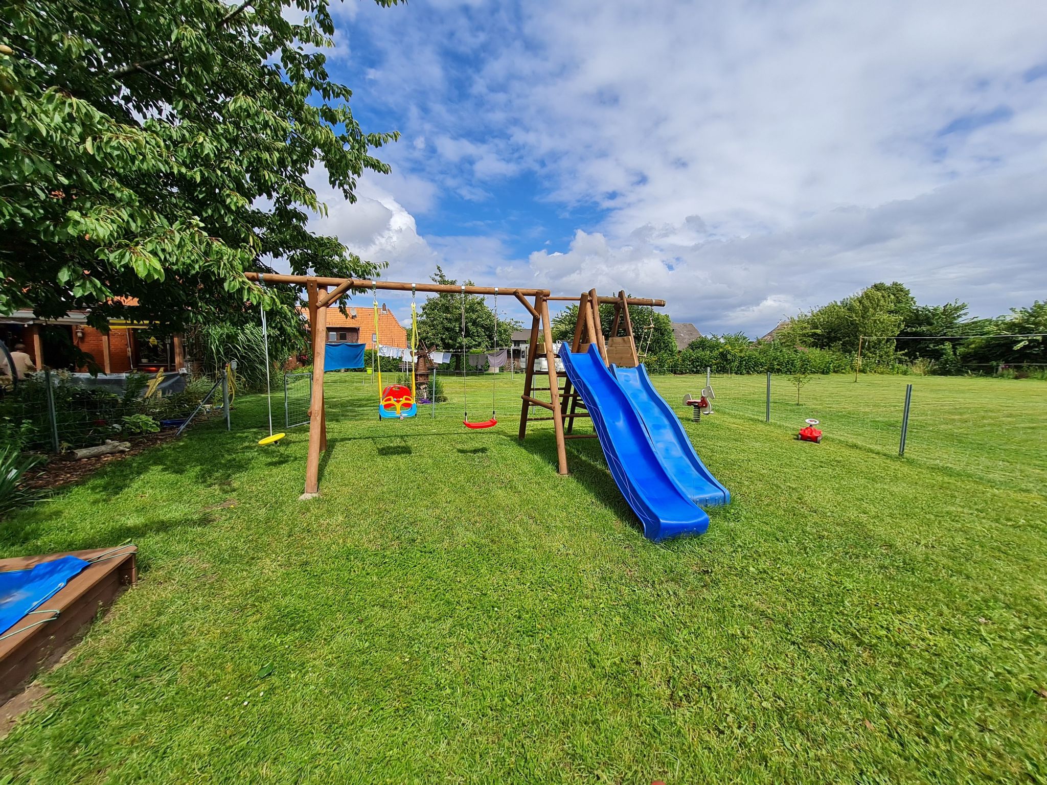 Wunderschöne Ferienwohnung mit Terrasse und Garten-Image-tags.info