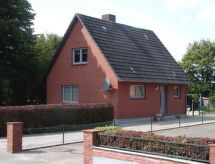 in Winnemark mit Großem Garten