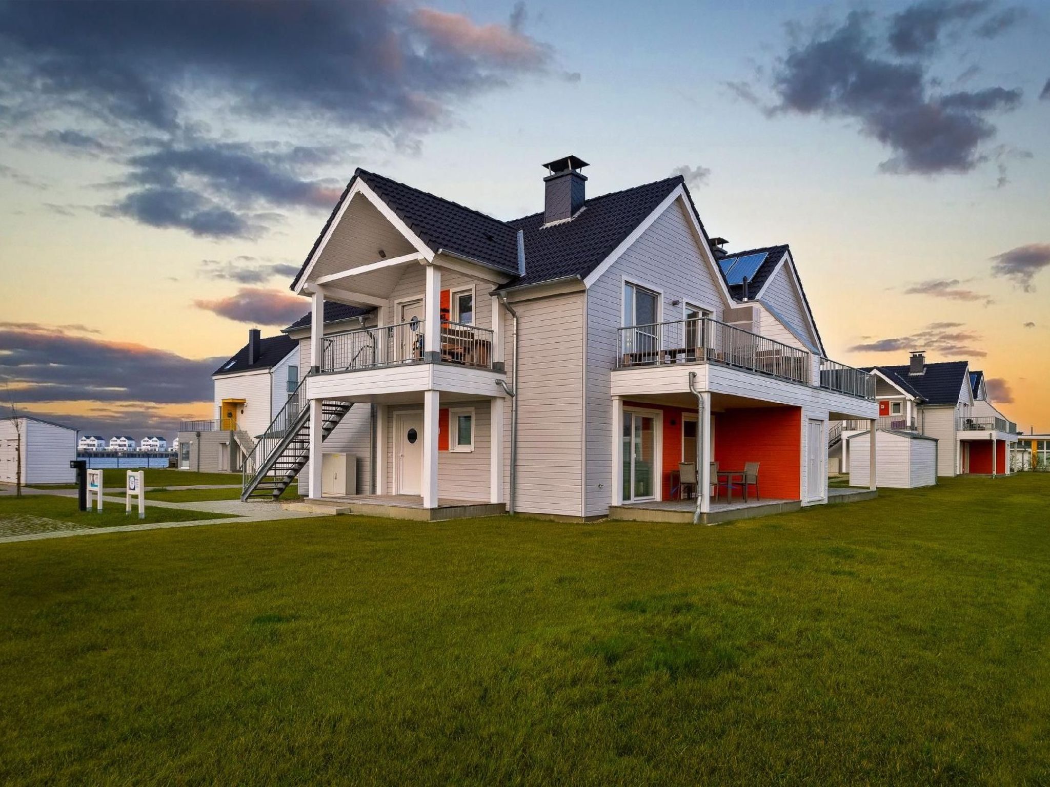 Fewo Kapitän James Cook, E-Ladesäule, Wasserbett-Draußen