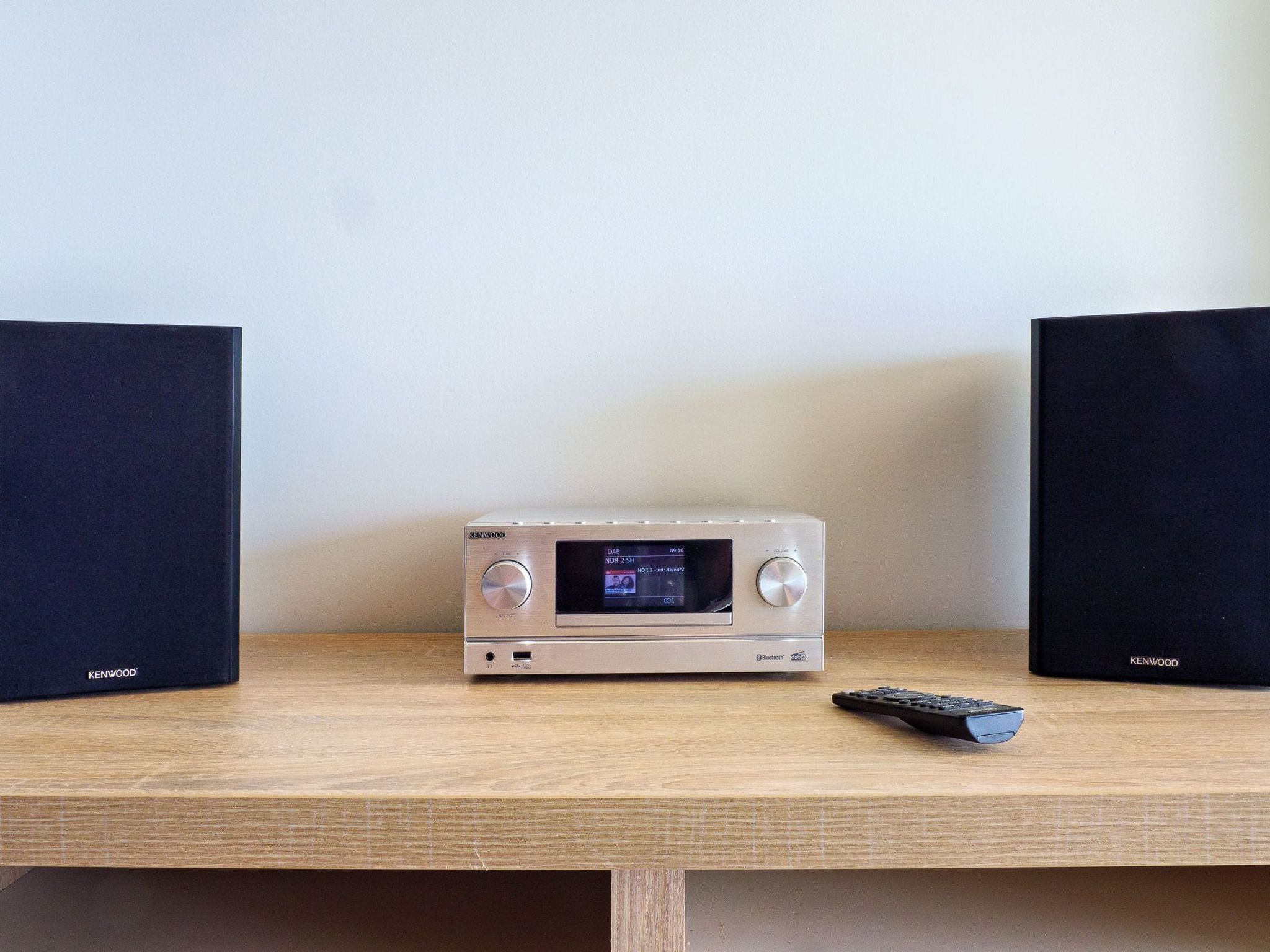 Schleivilla Kapitän James Cook2,  Löwen Dart HB8-Drinnen