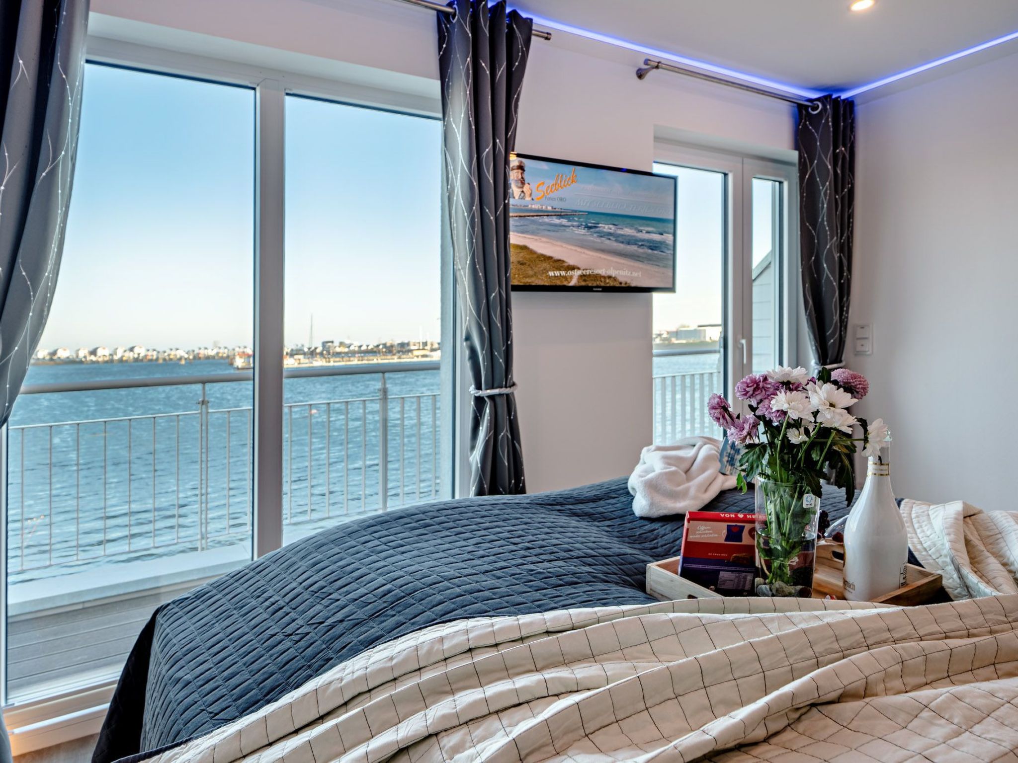 Schleivilla Kapitän James Cook2,  Löwen Dart HB8-Drinnen