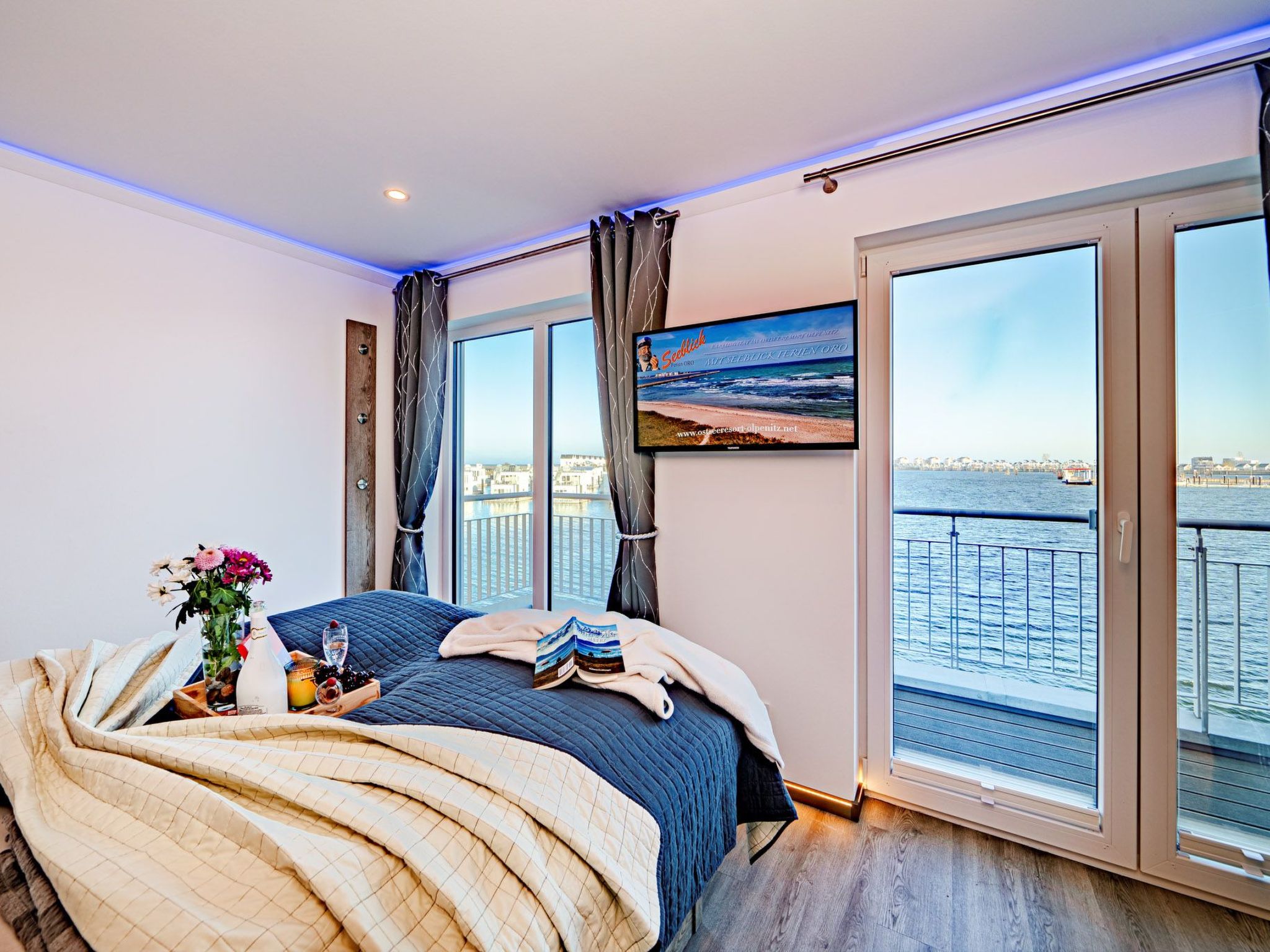 Schleivilla Kapitän James Cook2,  Löwen Dart HB8-Drinnen