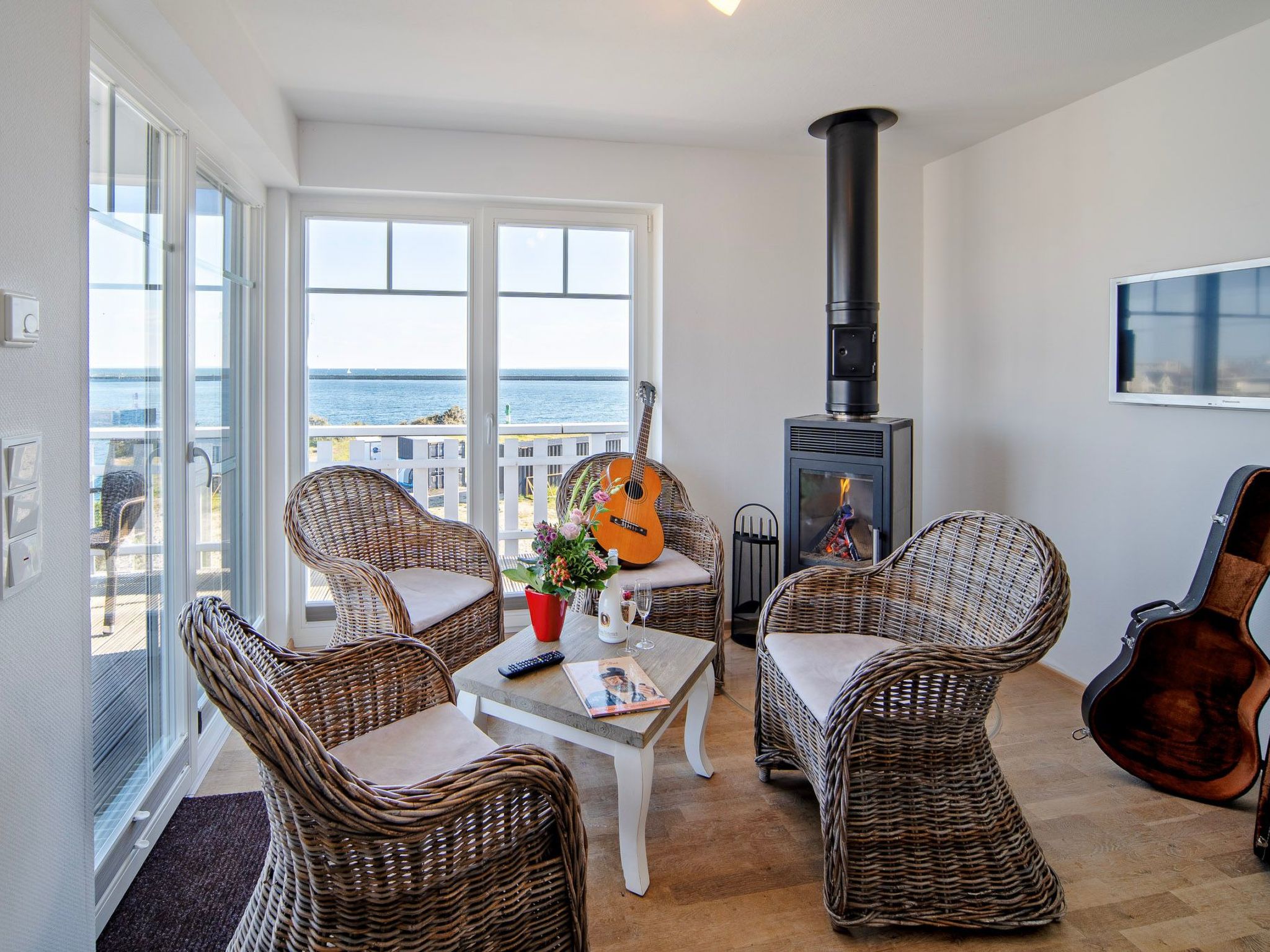 Strand Hus by Seeblick Ferien ORO direkt am Strand-Drinnen
