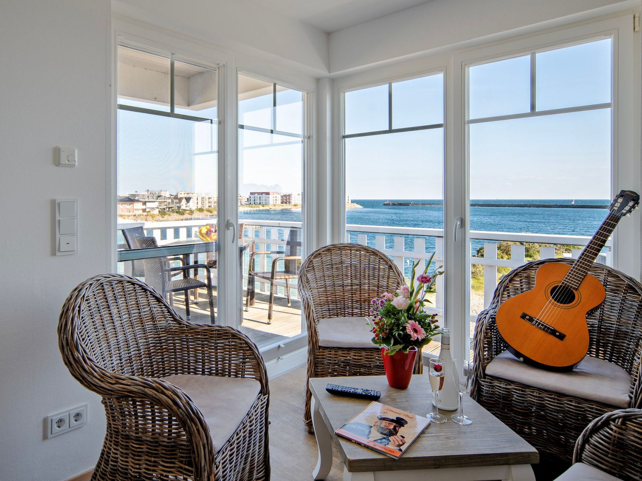 Strand Hus by Seeblick Ferien ORO direkt am Strand-Drinnen
