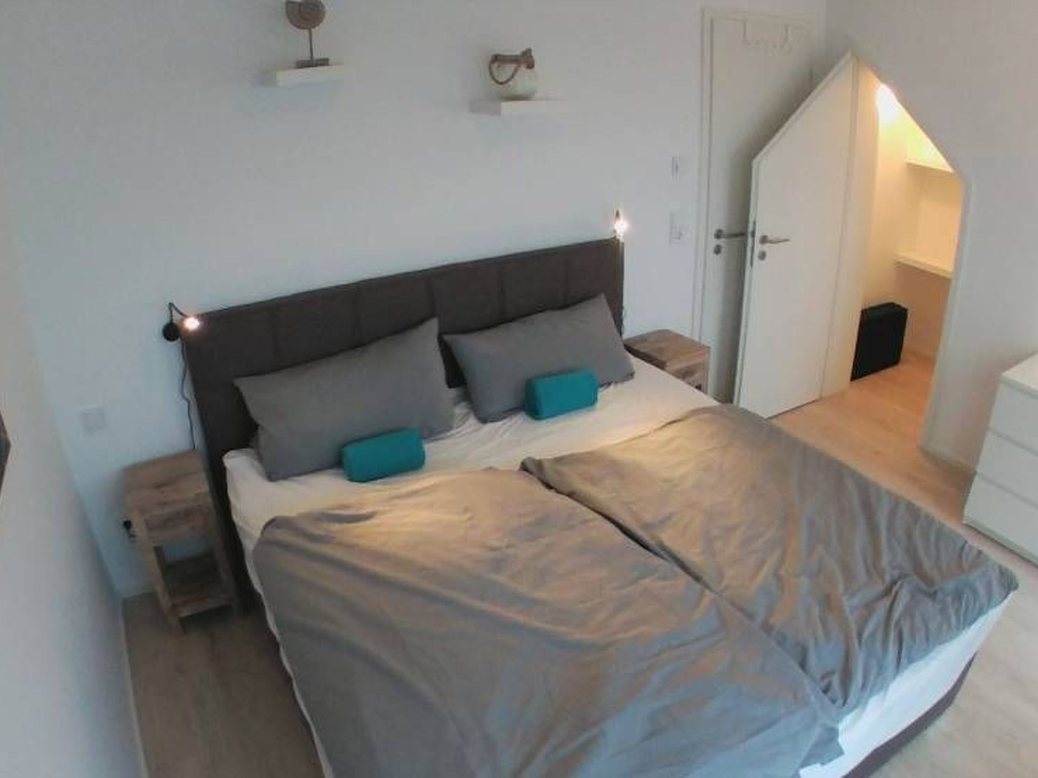 In Kappeln mit Schönem Kamin und Meerblick-Image-tags.info