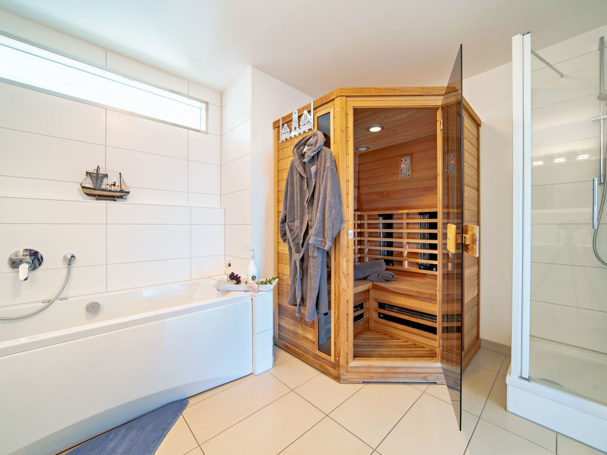 Fewo Brigantine 33 by Seeblick Ferien ORO-Image-tags.info