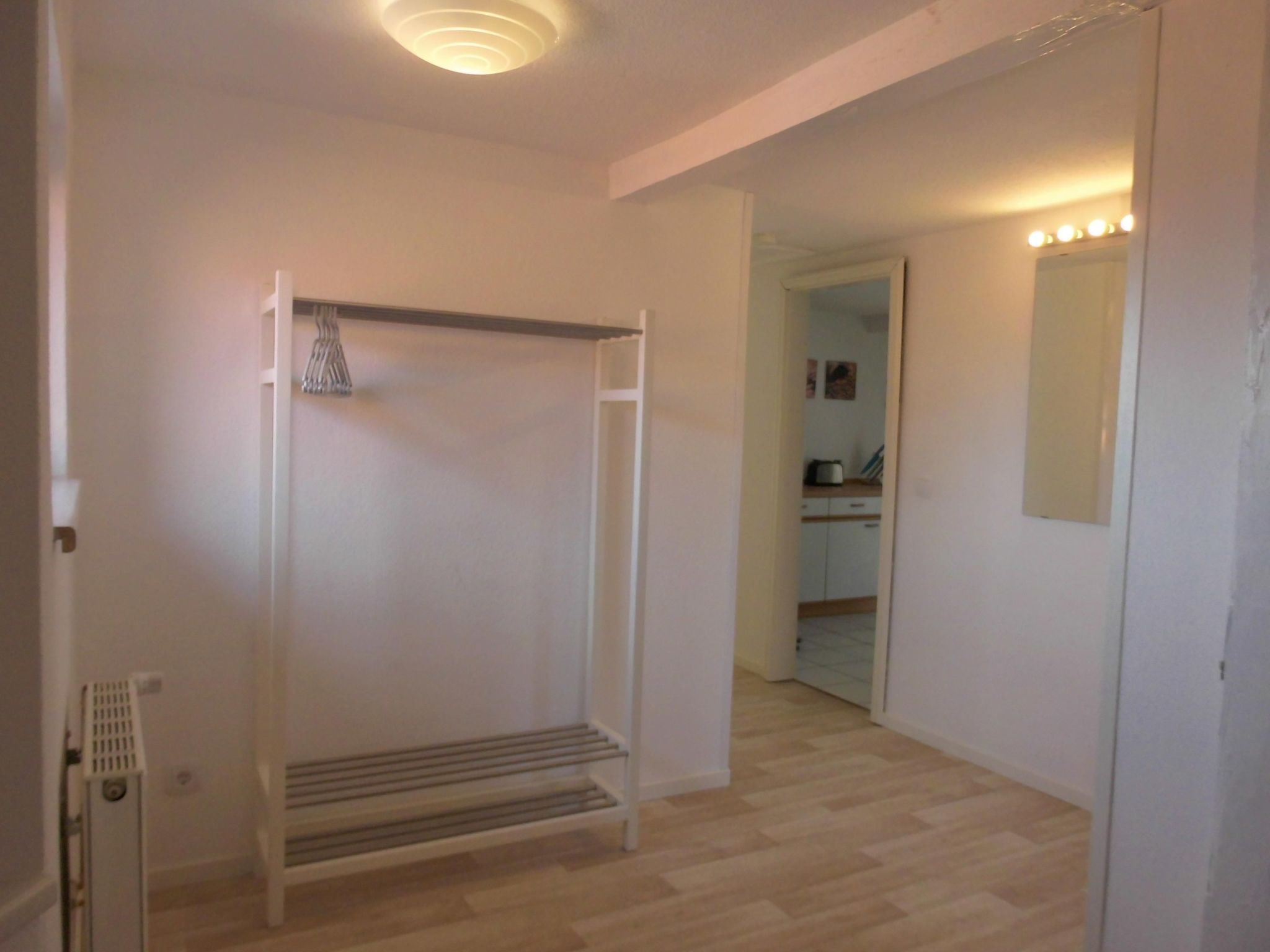 Charmante Fewo mit Großem Balkon-Binnen