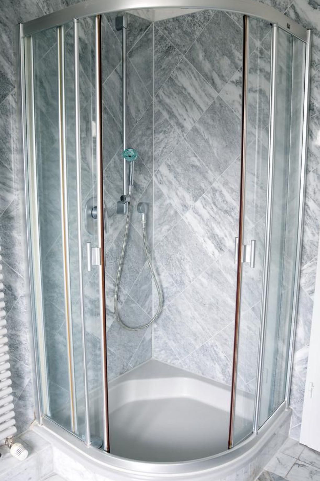 Modernisierte Ferienwohnung mit Balkon-Dedans