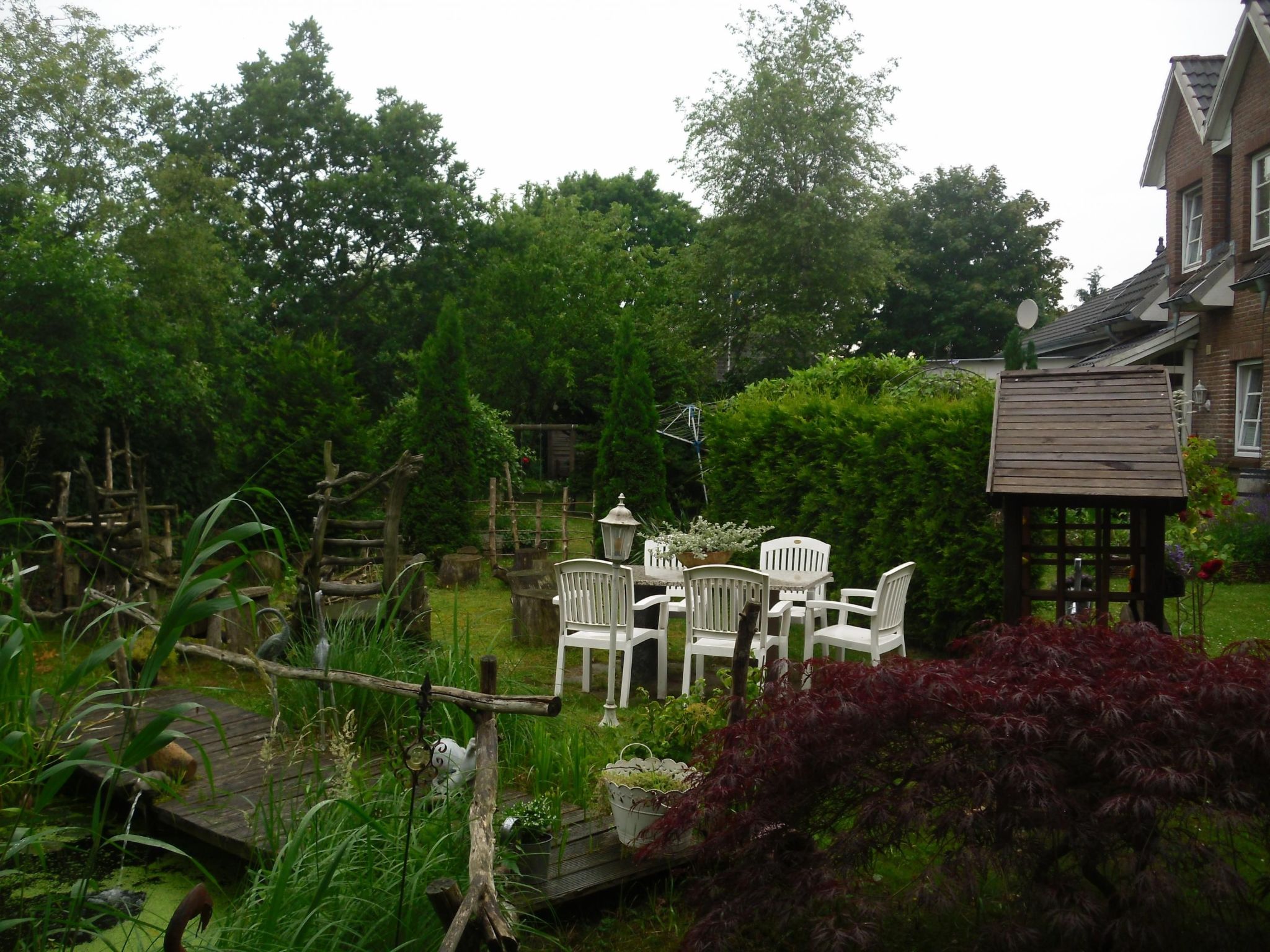 Modernisierte Ferienwohnung mit Balkon-Dedans