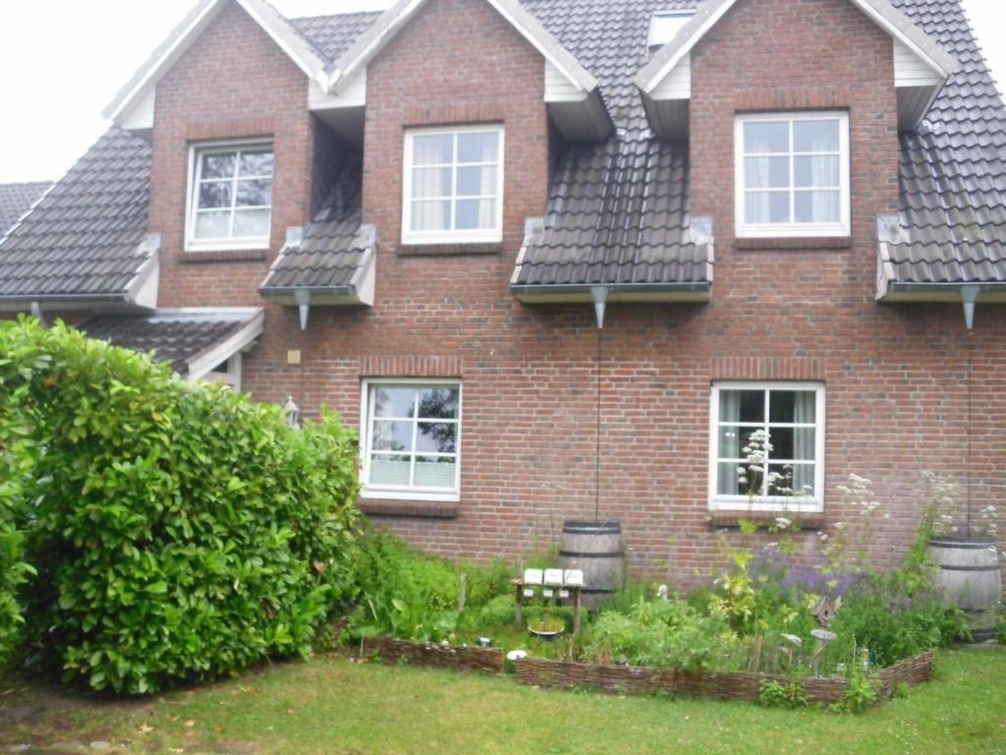 Modernisierte Ferienwohnung mit Balkon-Dedans