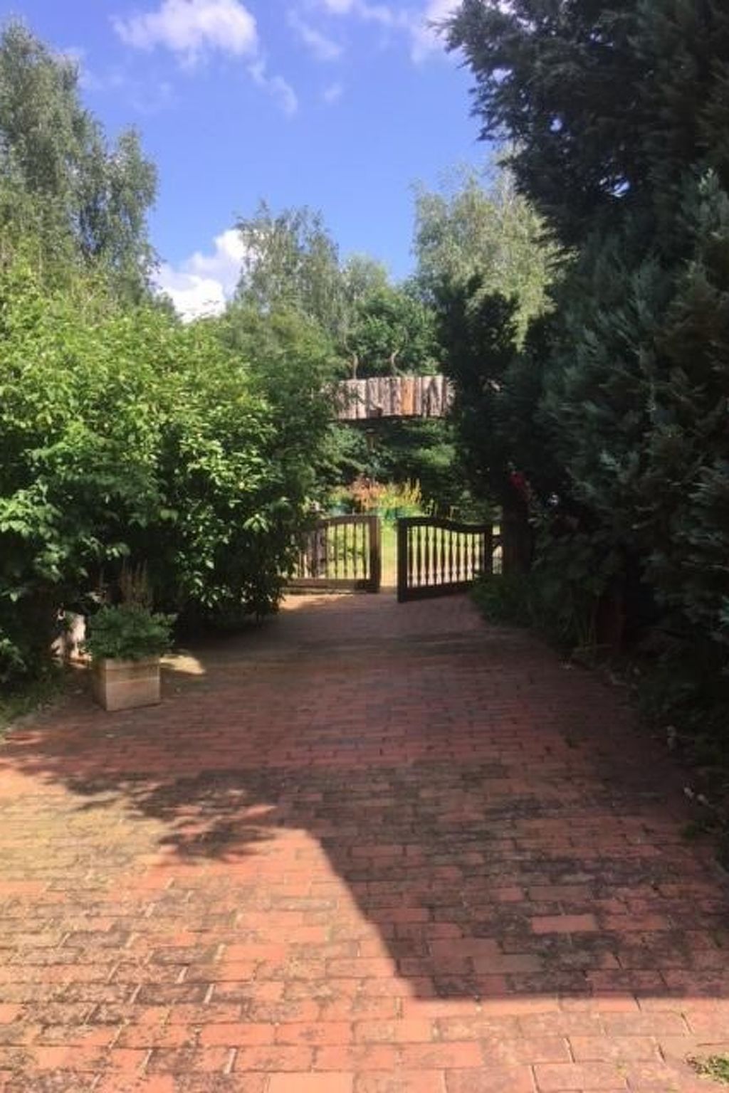 Modernisierte Ferienwohnung mit Balkon-Dedans