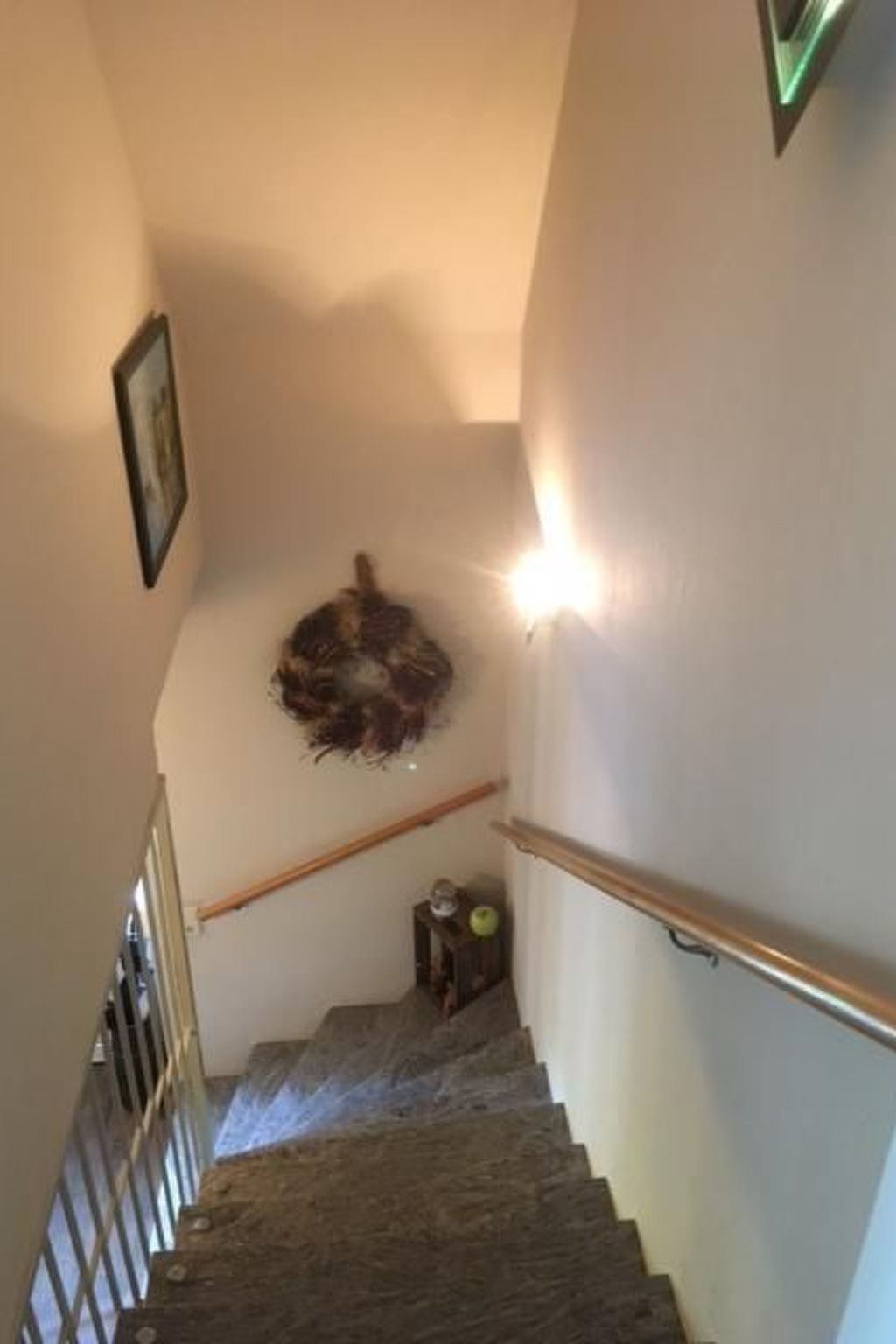 Modernisierte Ferienwohnung mit Balkon-Dedans