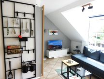 Ostsee Perle: Modern appartement aan zee met pool en tuin in Niendorf - thumbnail 2