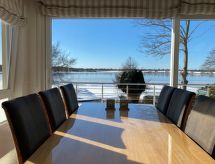 Vrijstaande Finse bungalow direct aan het meer bij Scharbeutz met sauna - thumbnail 3