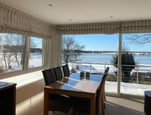 Vrijstaande Finse bungalow direct aan het meer bij Scharbeutz met sauna - thumbnail 4