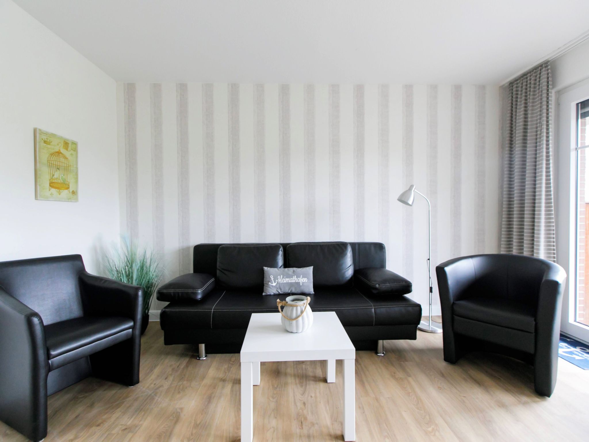 b - Image 5