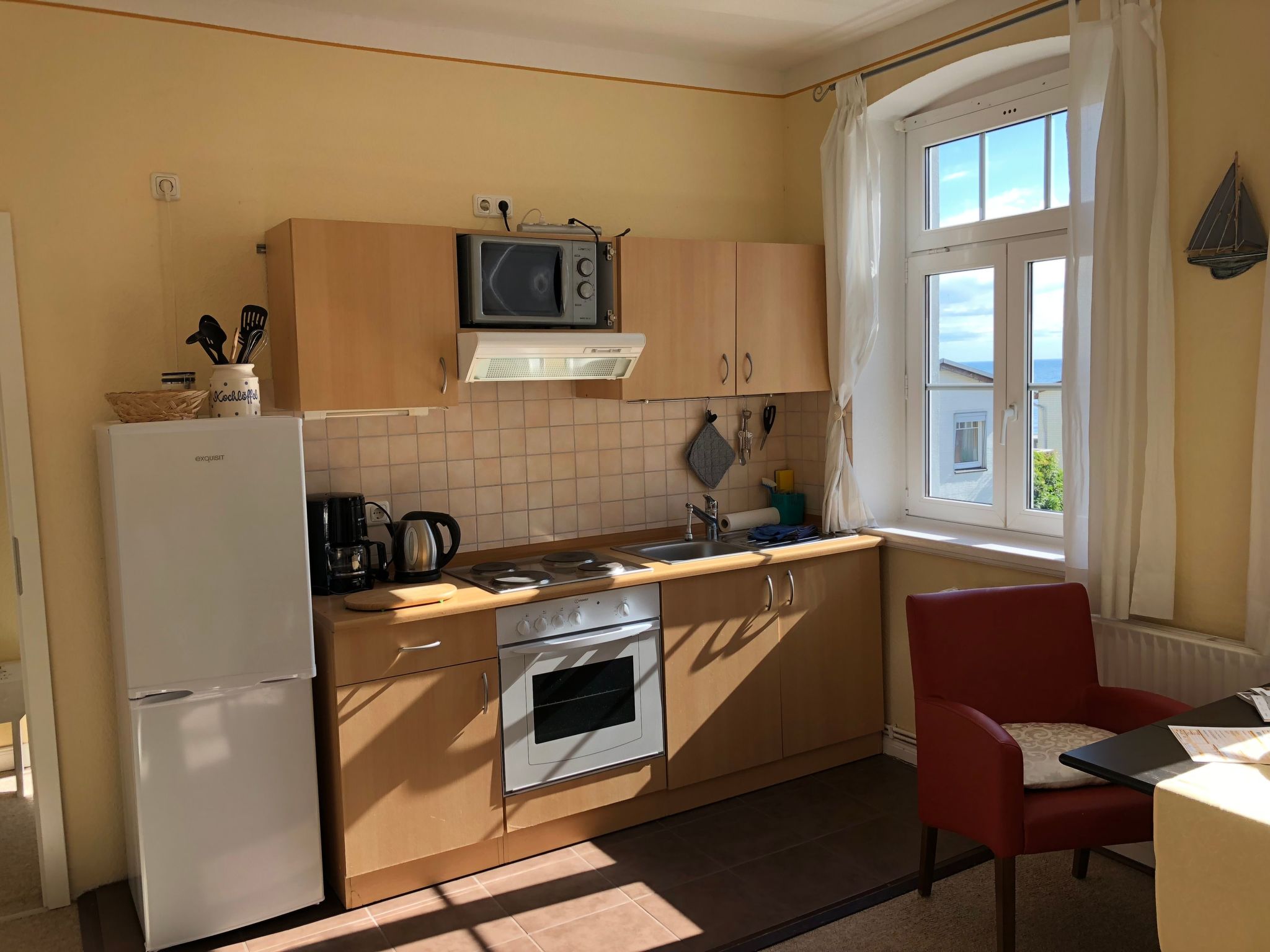 Freundlich eingerichtete Wohnung mit Meerblick - Binnen