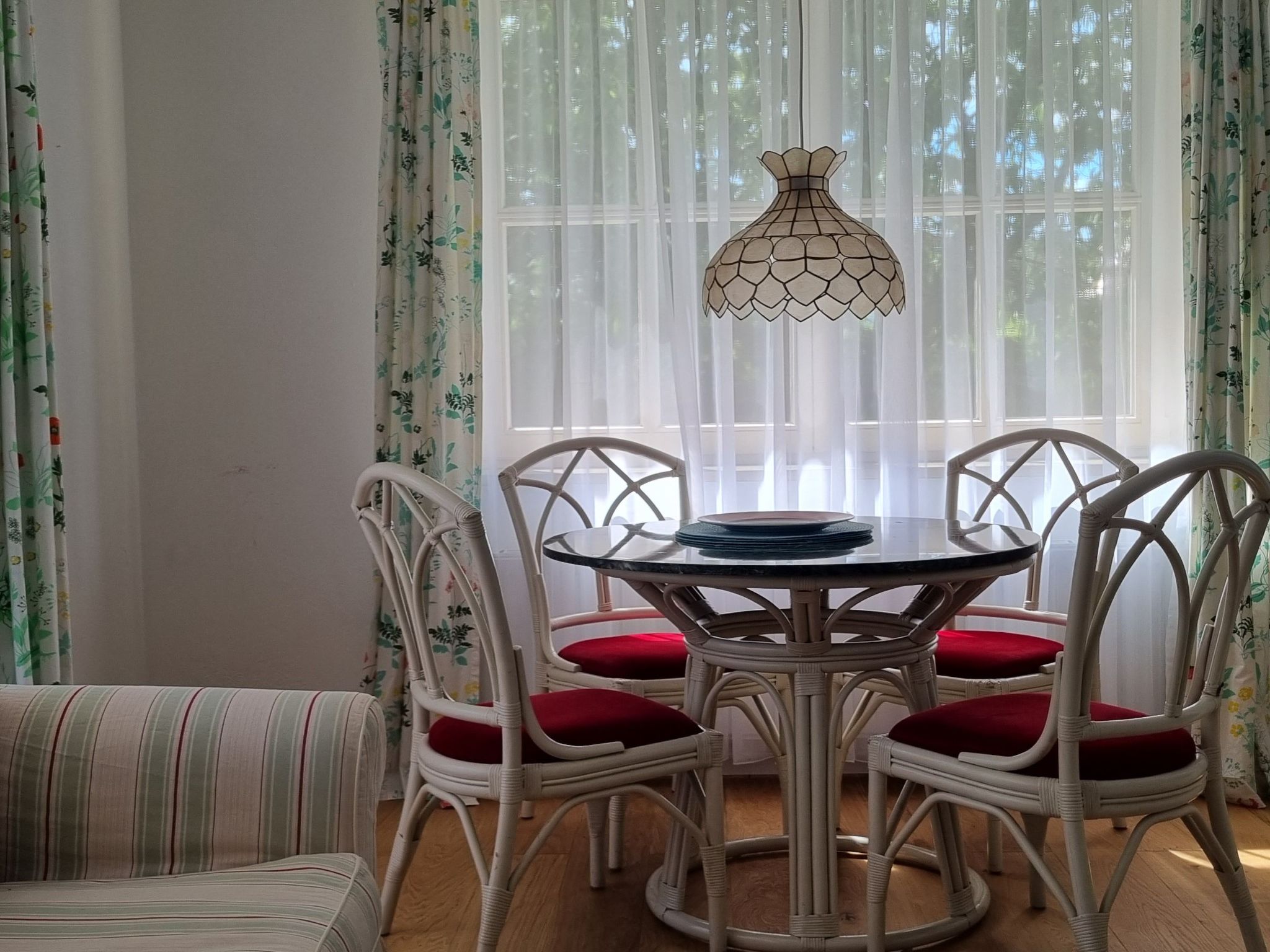 Appartement mit Garten, Grill und Terrasse - Binnen