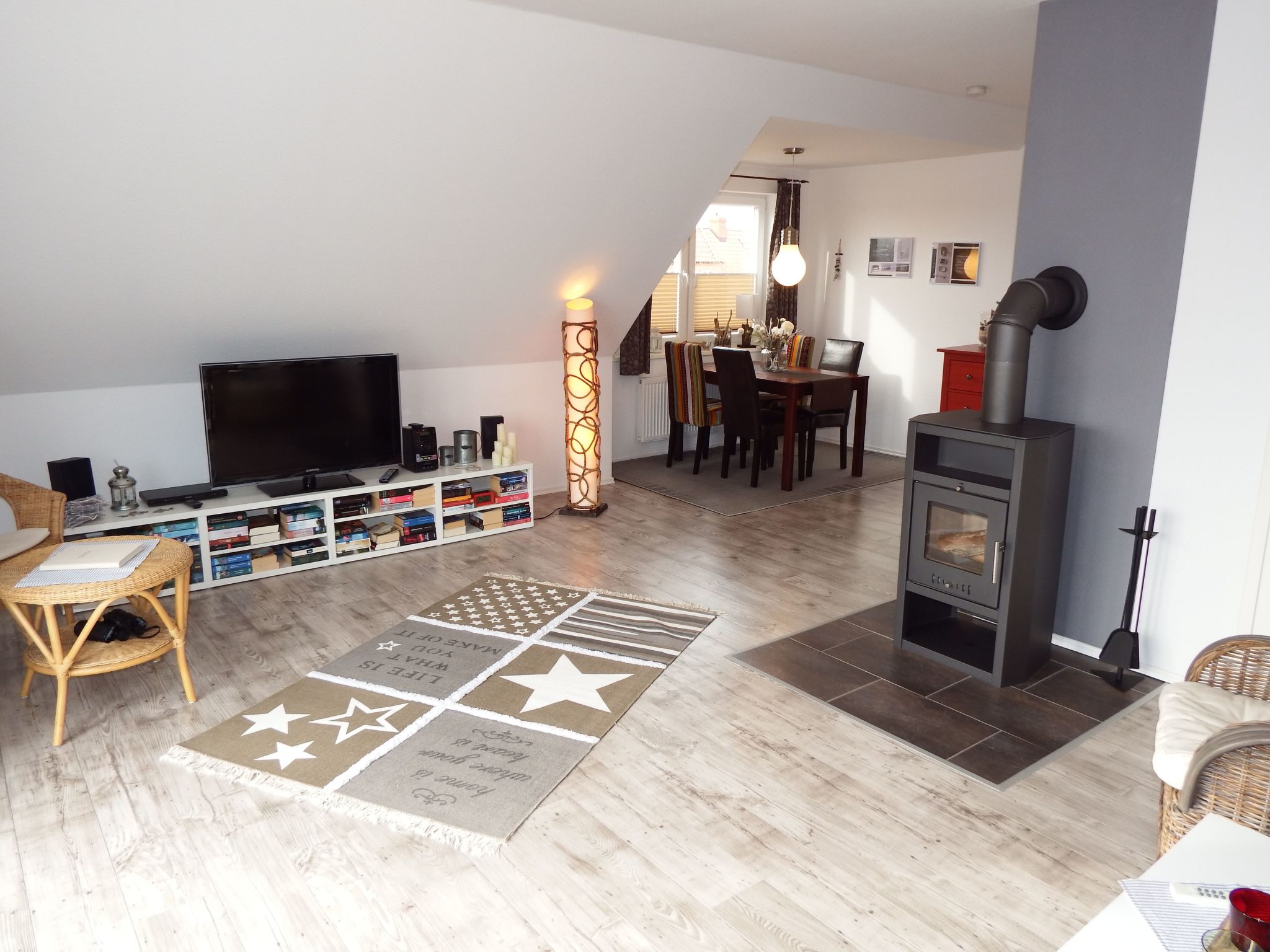 Moderne Ferienwohnung mit Südbalkon und Strandkorb-Binnen