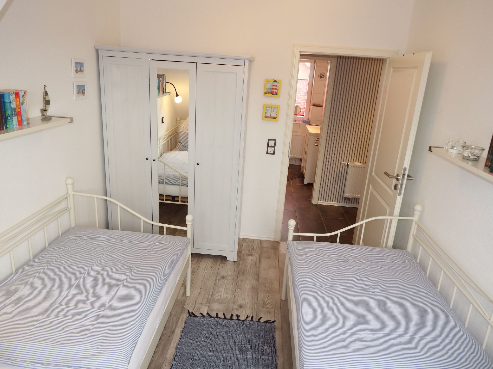 Moderne Ferienwohnung mit Südbalkon und Strandkorb-Binnen