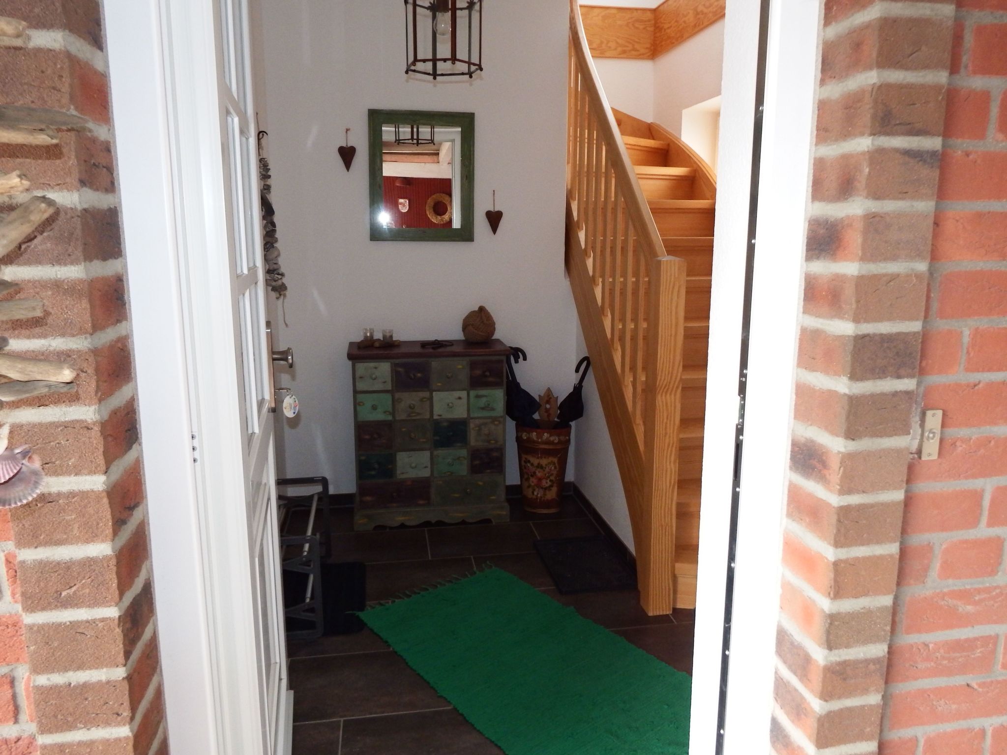 Moderne Ferienwohnung mit Südbalkon und Strandkorb-Binnen