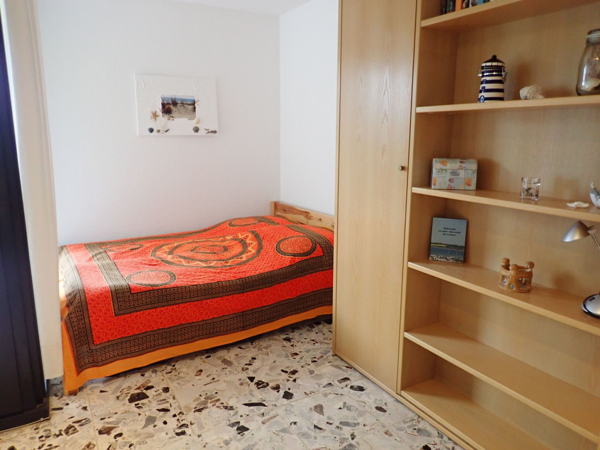 Strandnahes Studio mit kleiner Gartenterrasse